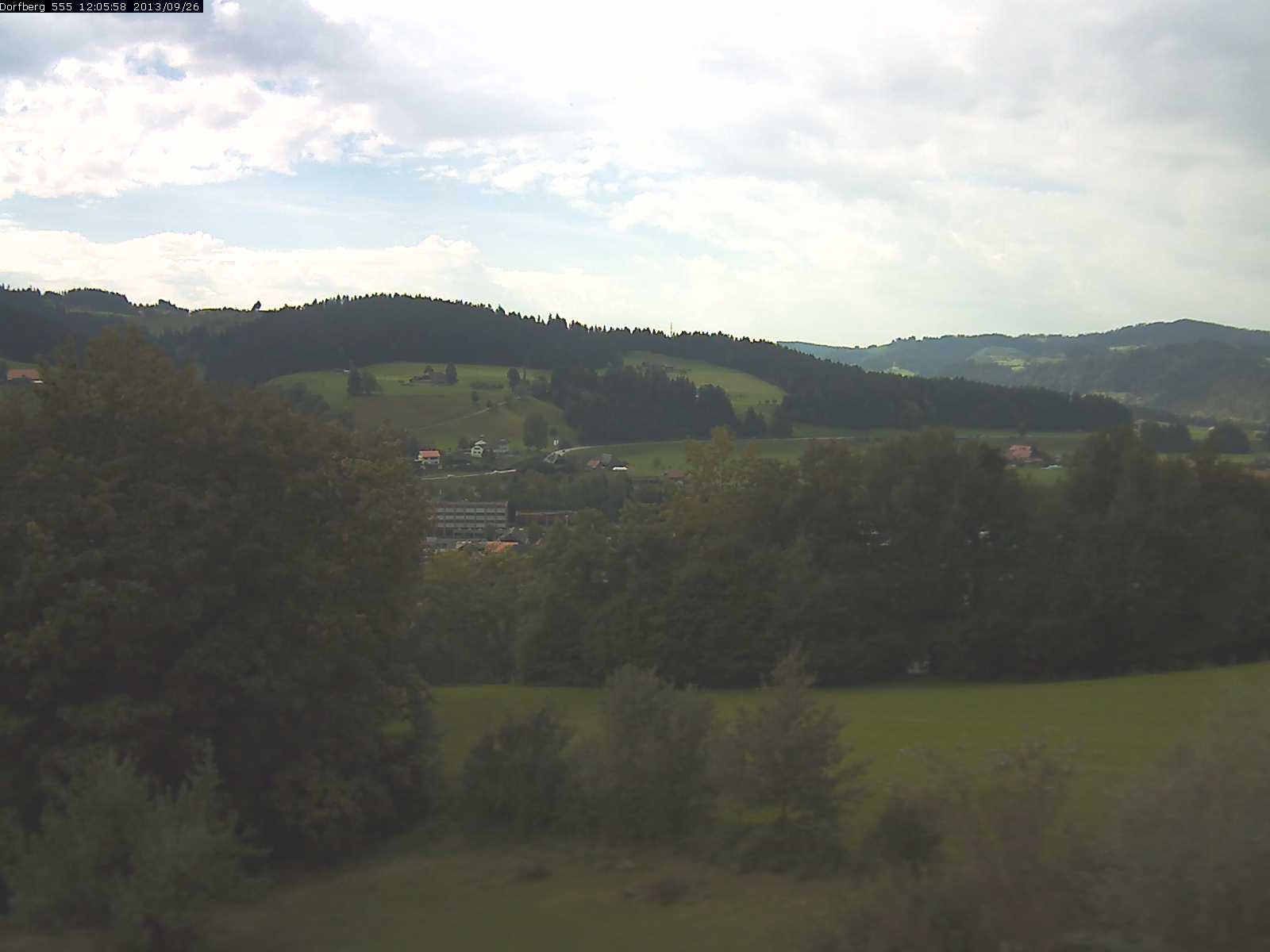 Webcam-Bild: Aussicht vom Dorfberg in Langnau 20130926-120600