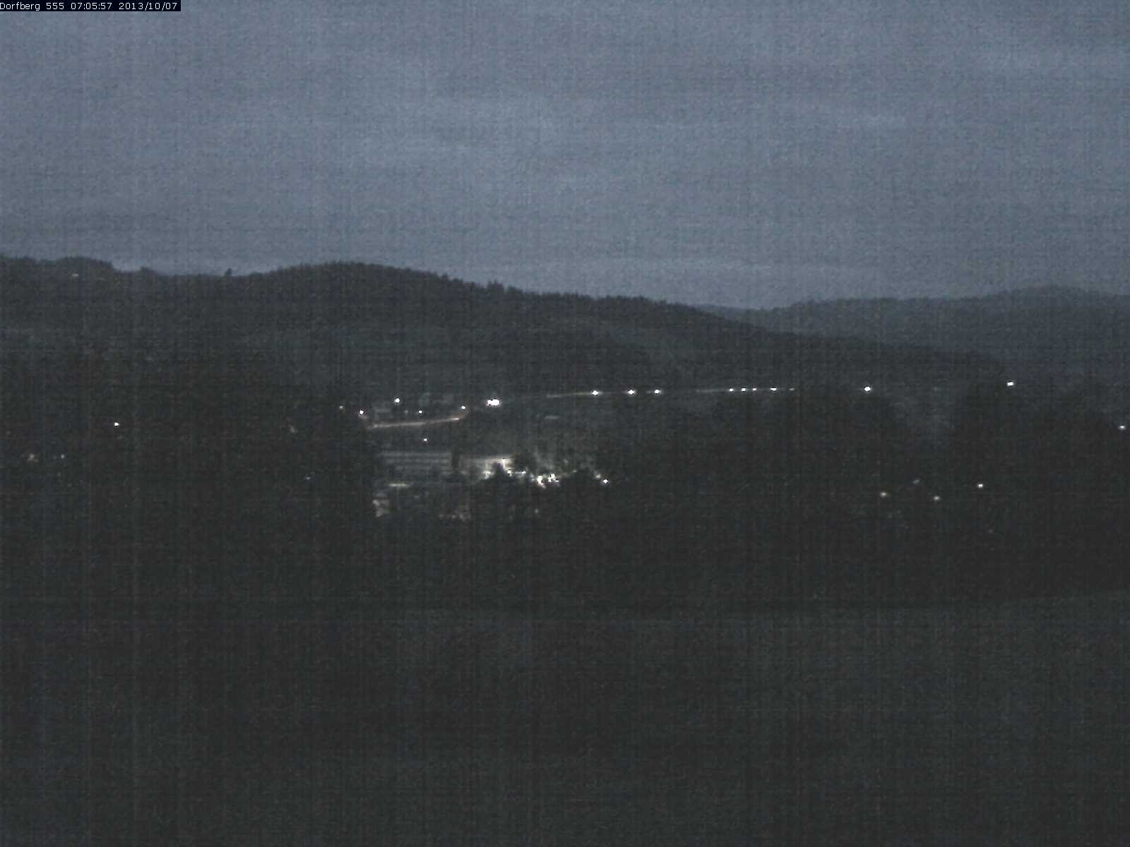 Webcam-Bild: Aussicht vom Dorfberg in Langnau 20131007-070600