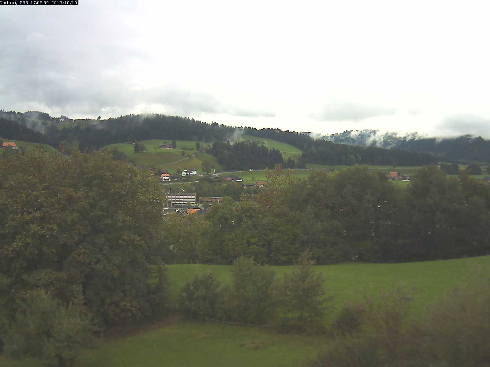 Webcam-Bild: Aussicht vom Dorfberg in Langnau 20131010-170600