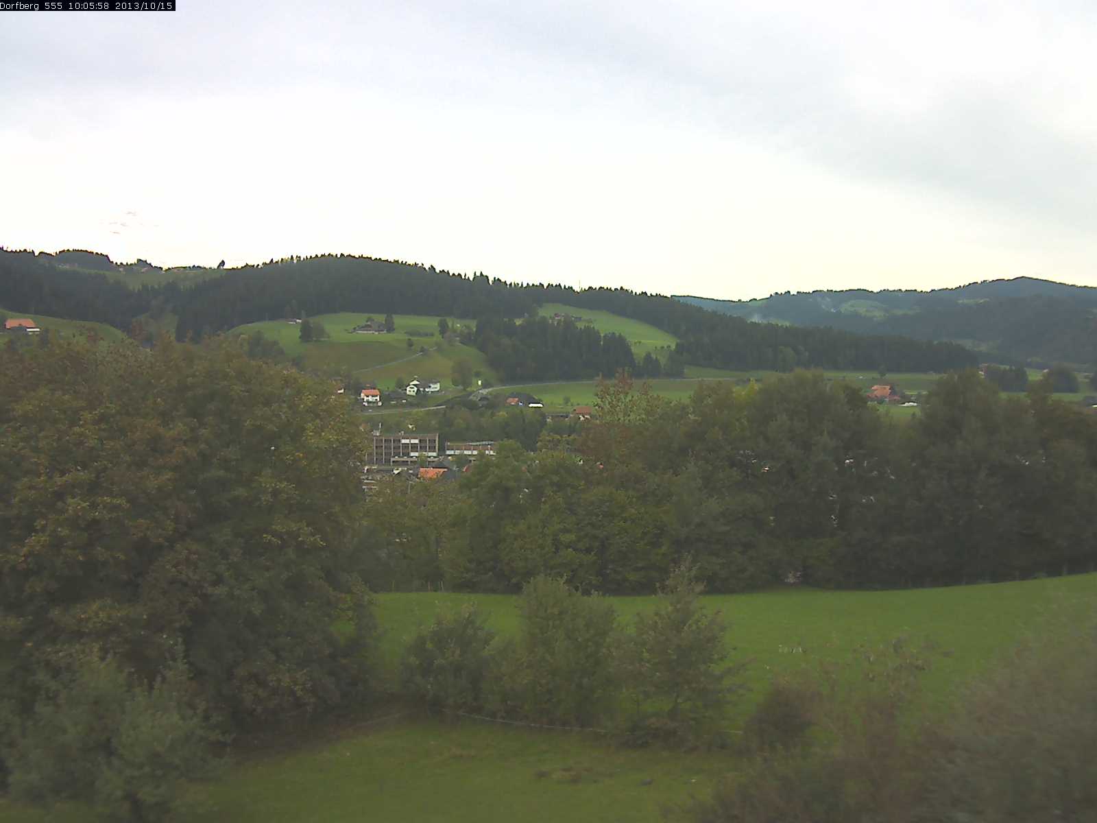 Webcam-Bild: Aussicht vom Dorfberg in Langnau 20131015-100600