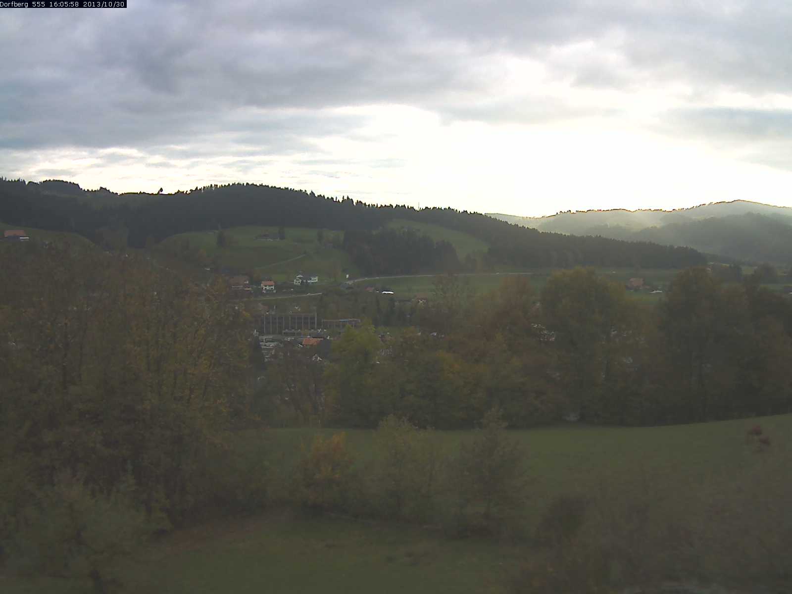 Webcam-Bild: Aussicht vom Dorfberg in Langnau 20131030-160600