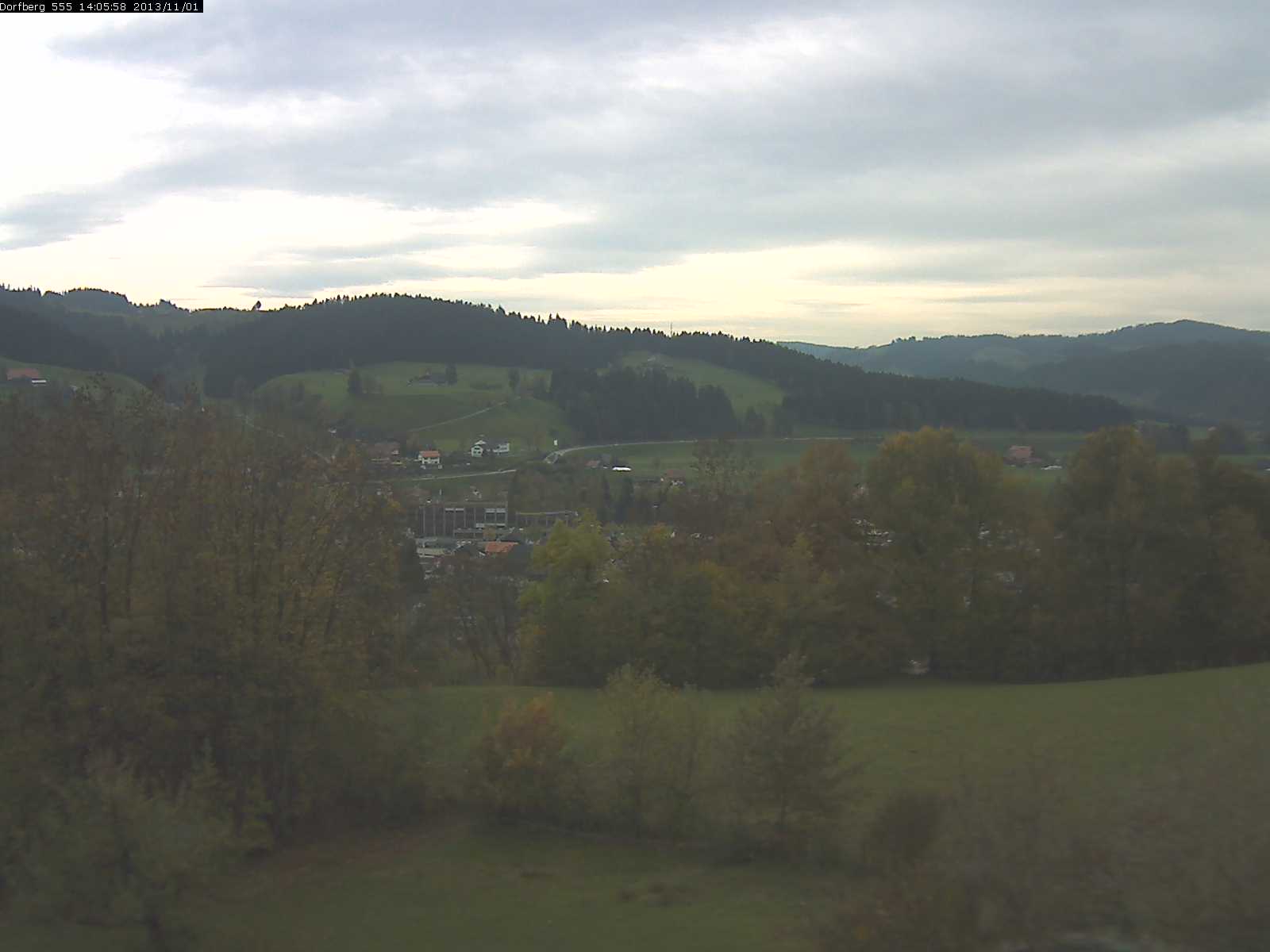 Webcam-Bild: Aussicht vom Dorfberg in Langnau 20131101-140600