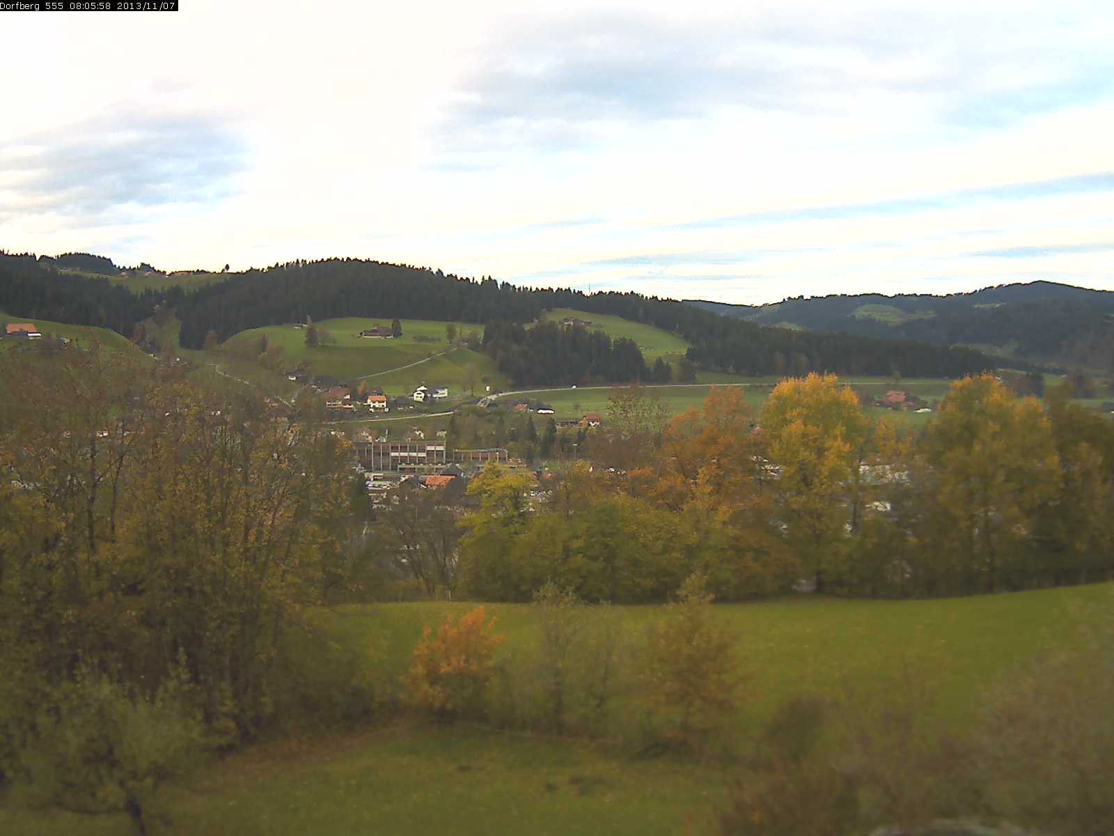 Webcam-Bild: Aussicht vom Dorfberg in Langnau 20131107-080600