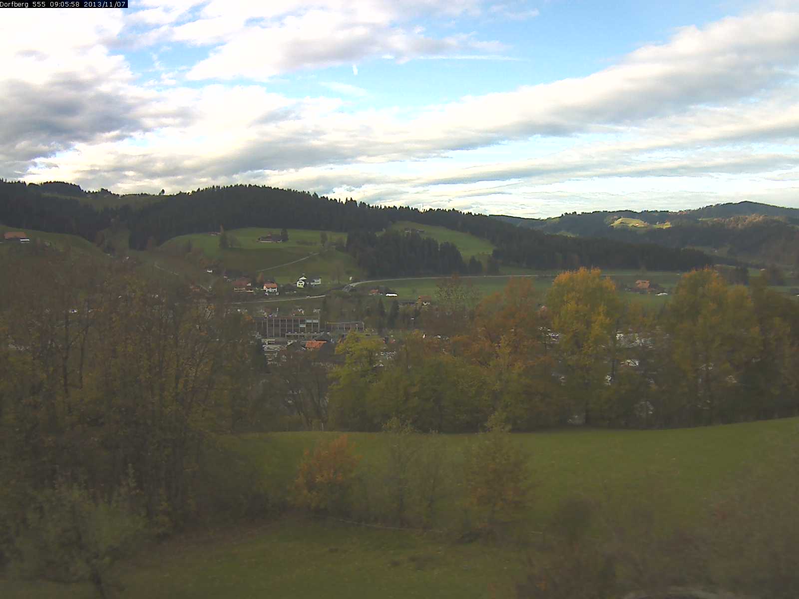 Webcam-Bild: Aussicht vom Dorfberg in Langnau 20131107-090600
