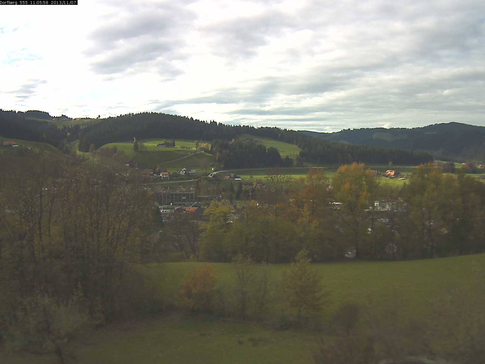 Webcam-Bild: Aussicht vom Dorfberg in Langnau 20131107-110600