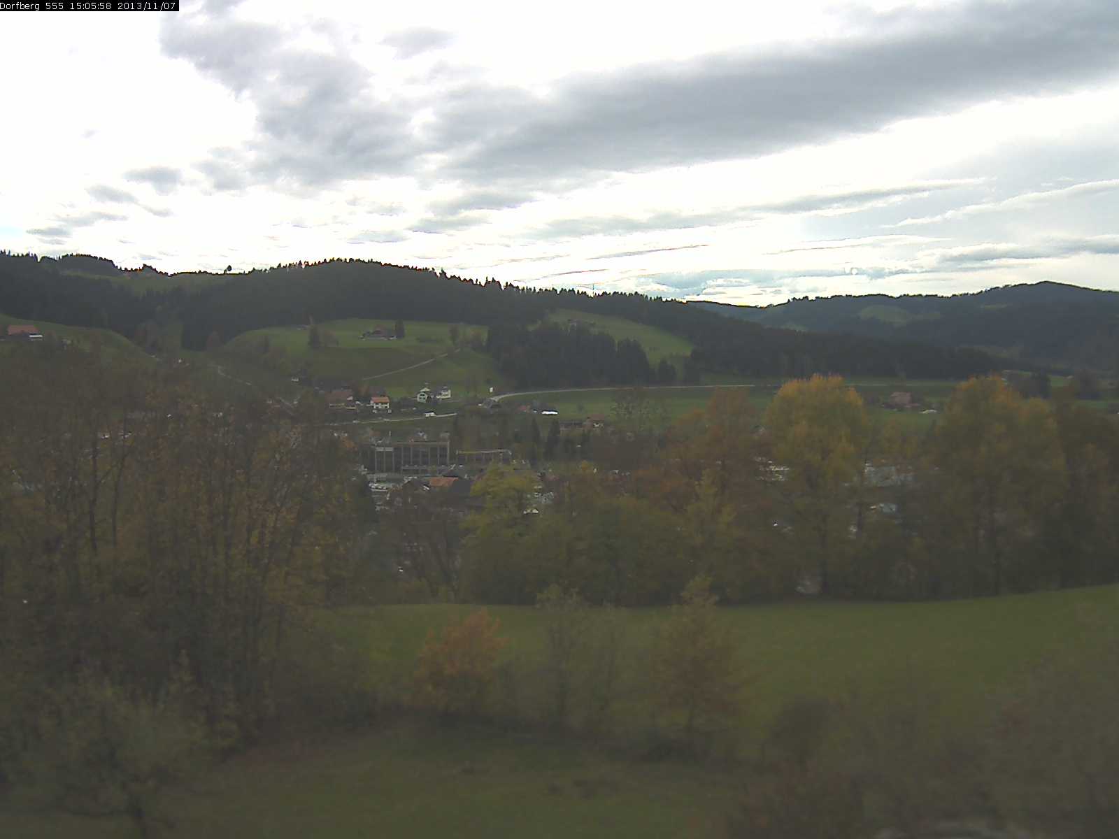 Webcam-Bild: Aussicht vom Dorfberg in Langnau 20131107-150600