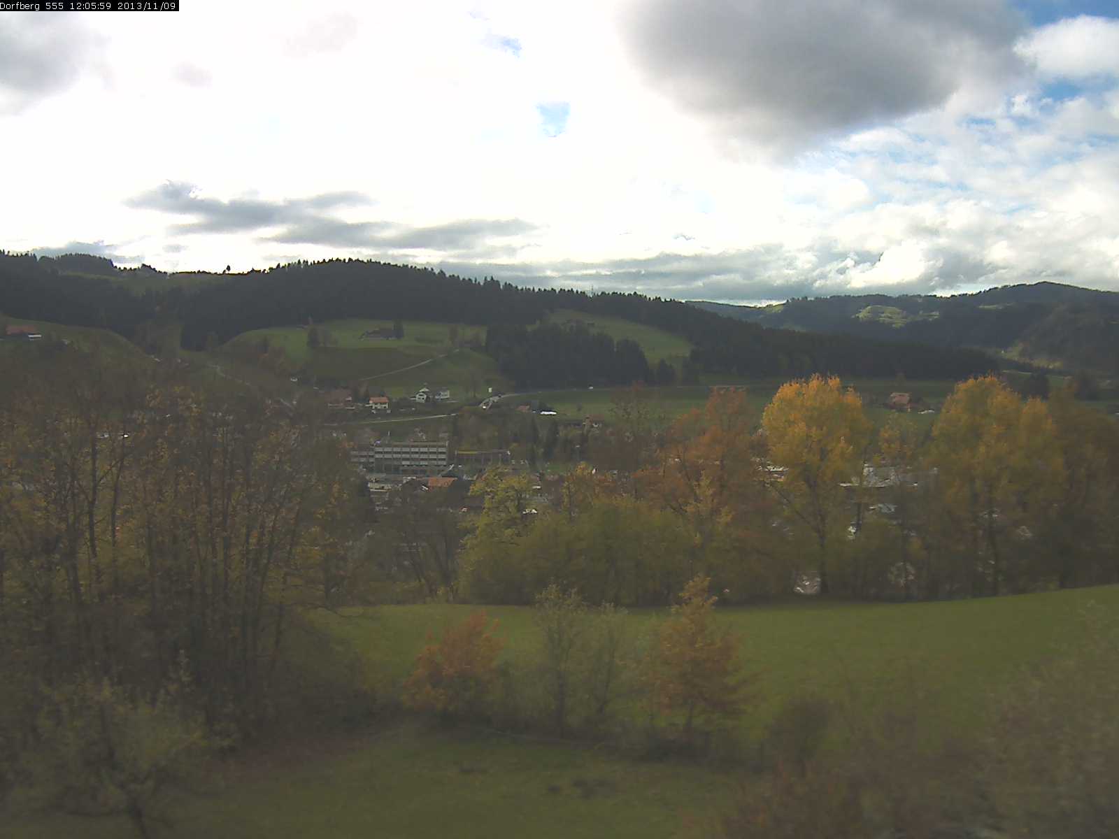 Webcam-Bild: Aussicht vom Dorfberg in Langnau 20131109-120600