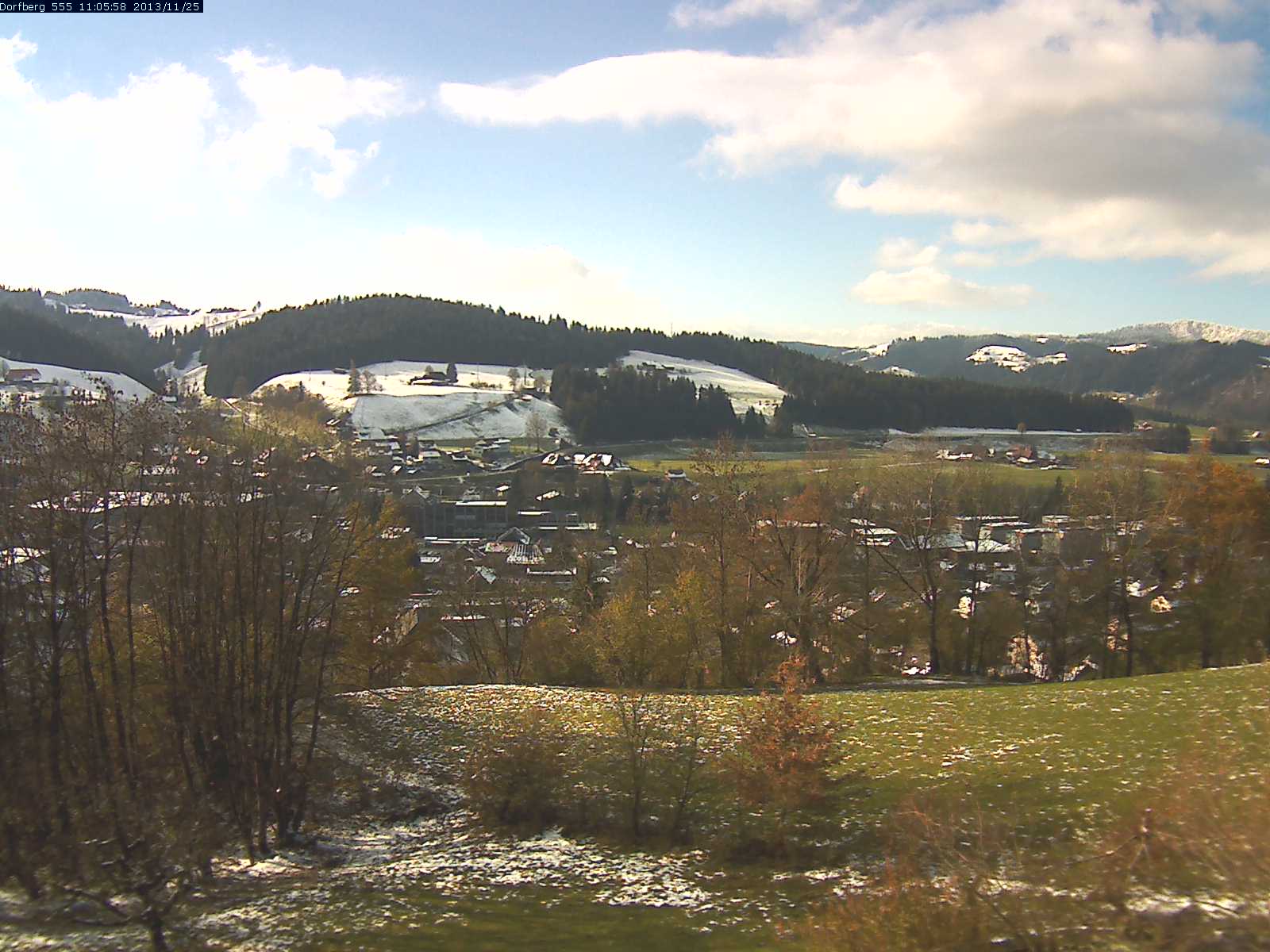 Webcam-Bild: Aussicht vom Dorfberg in Langnau 20131125-110600