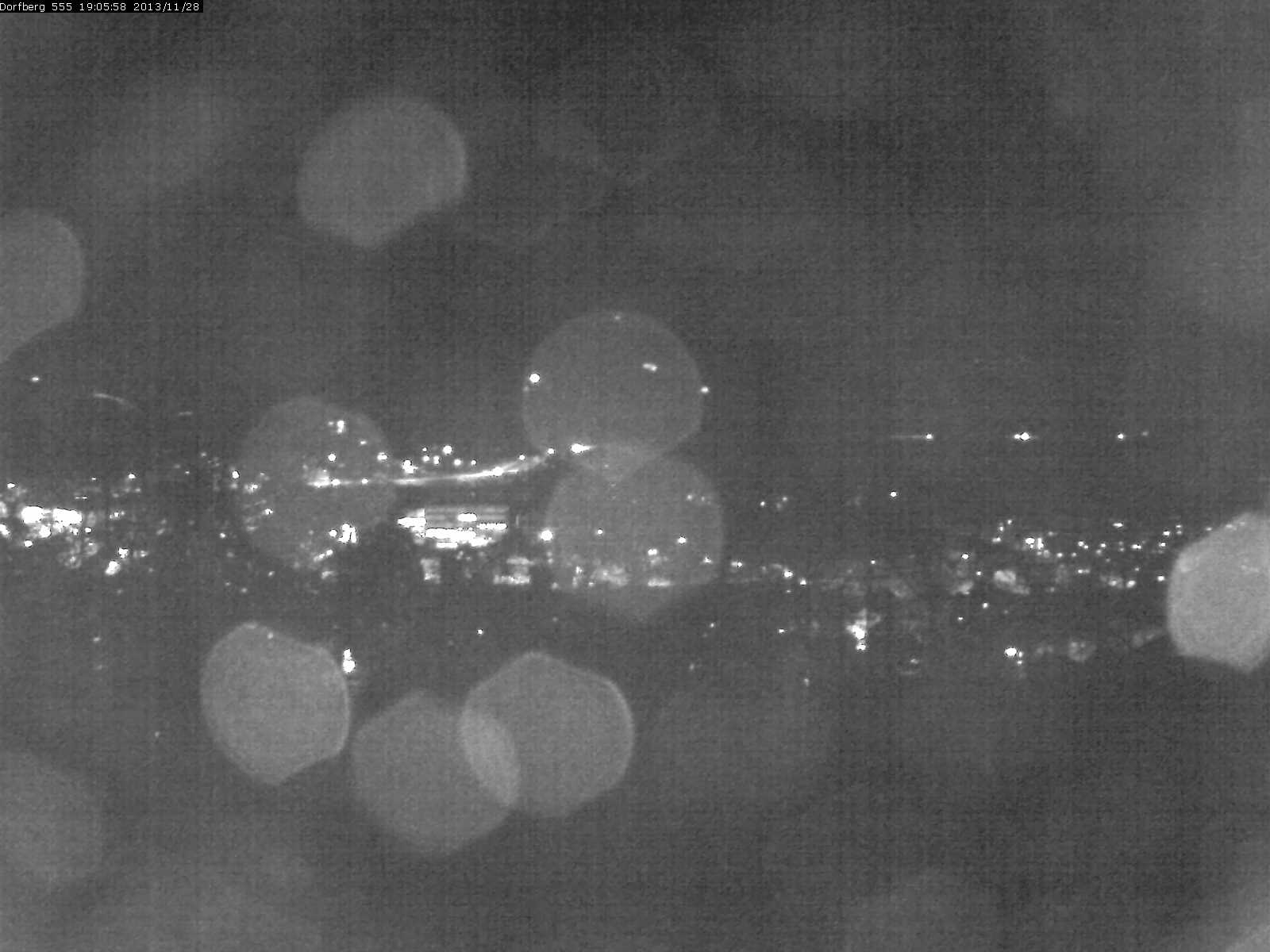 Webcam-Bild: Aussicht vom Dorfberg in Langnau 20131128-190600