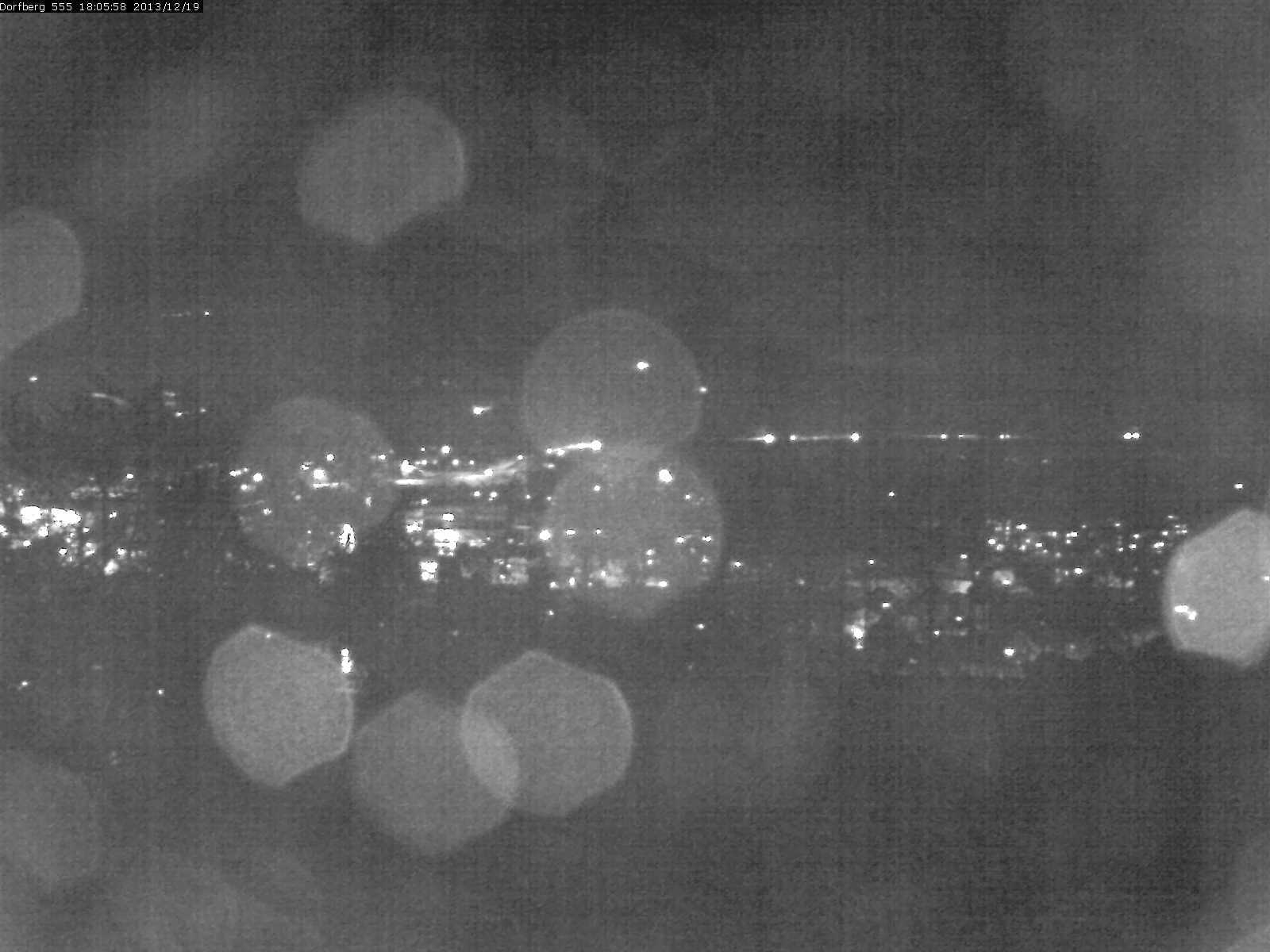 Webcam-Bild: Aussicht vom Dorfberg in Langnau 20131219-180600