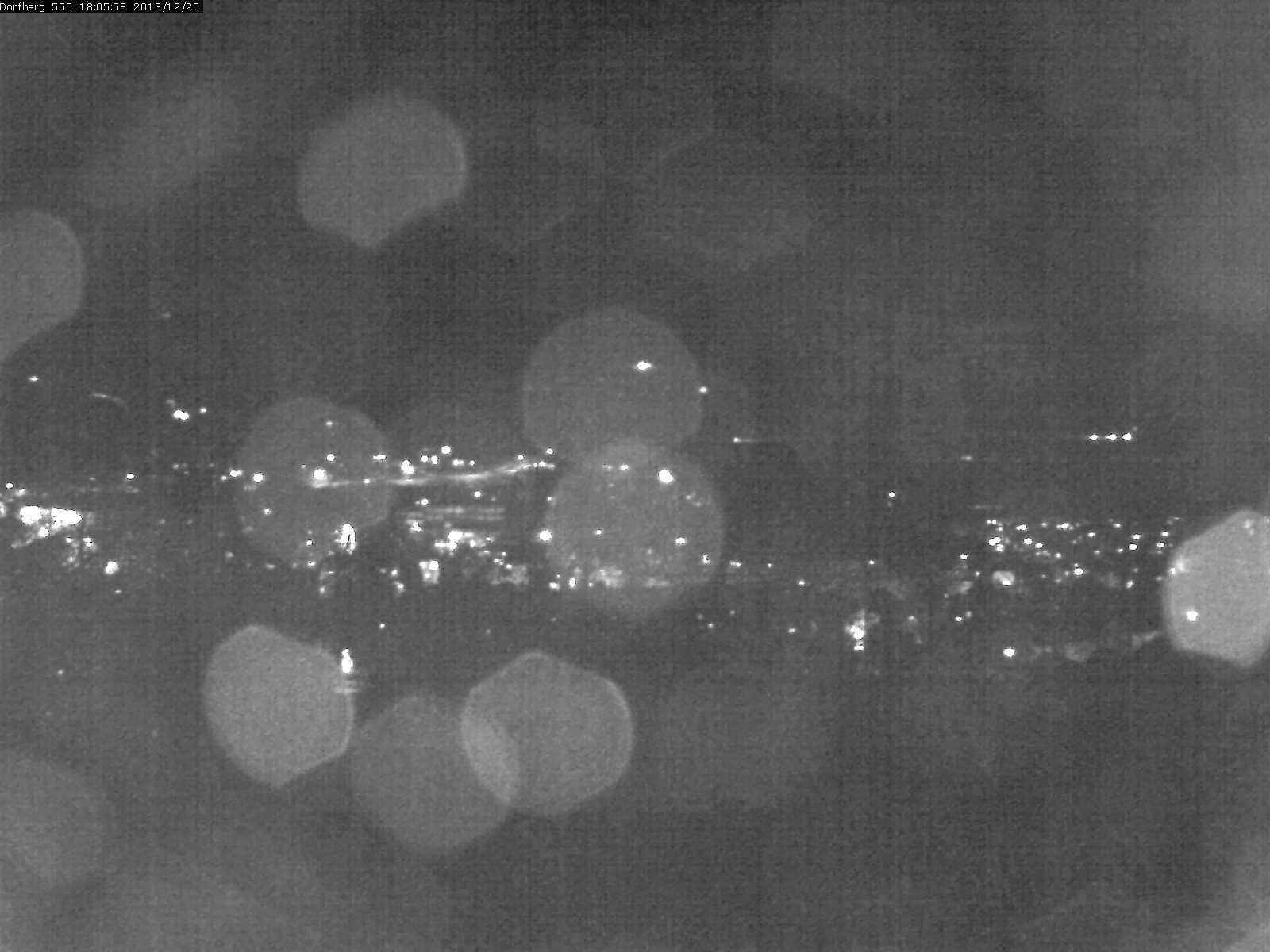 Webcam-Bild: Aussicht vom Dorfberg in Langnau 20131225-180600