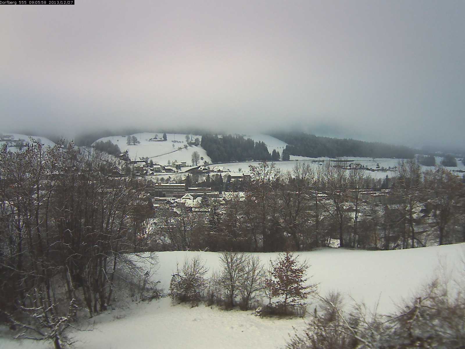 Webcam-Bild: Aussicht vom Dorfberg in Langnau 20131227-090600