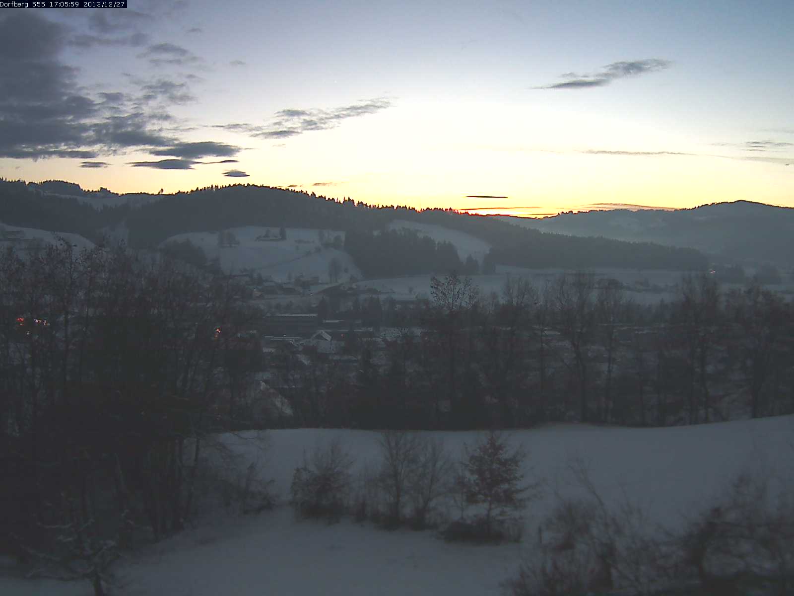 Webcam-Bild: Aussicht vom Dorfberg in Langnau 20131227-170600