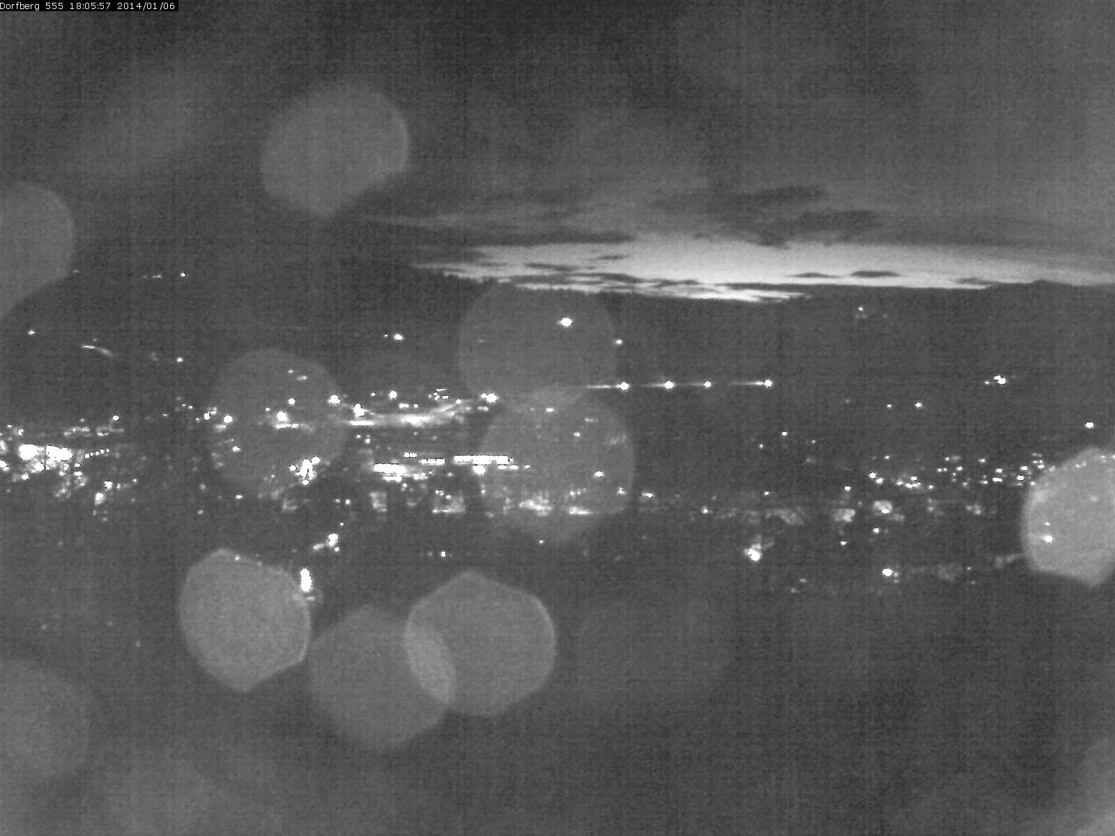 Webcam-Bild: Aussicht vom Dorfberg in Langnau 20140106-180600