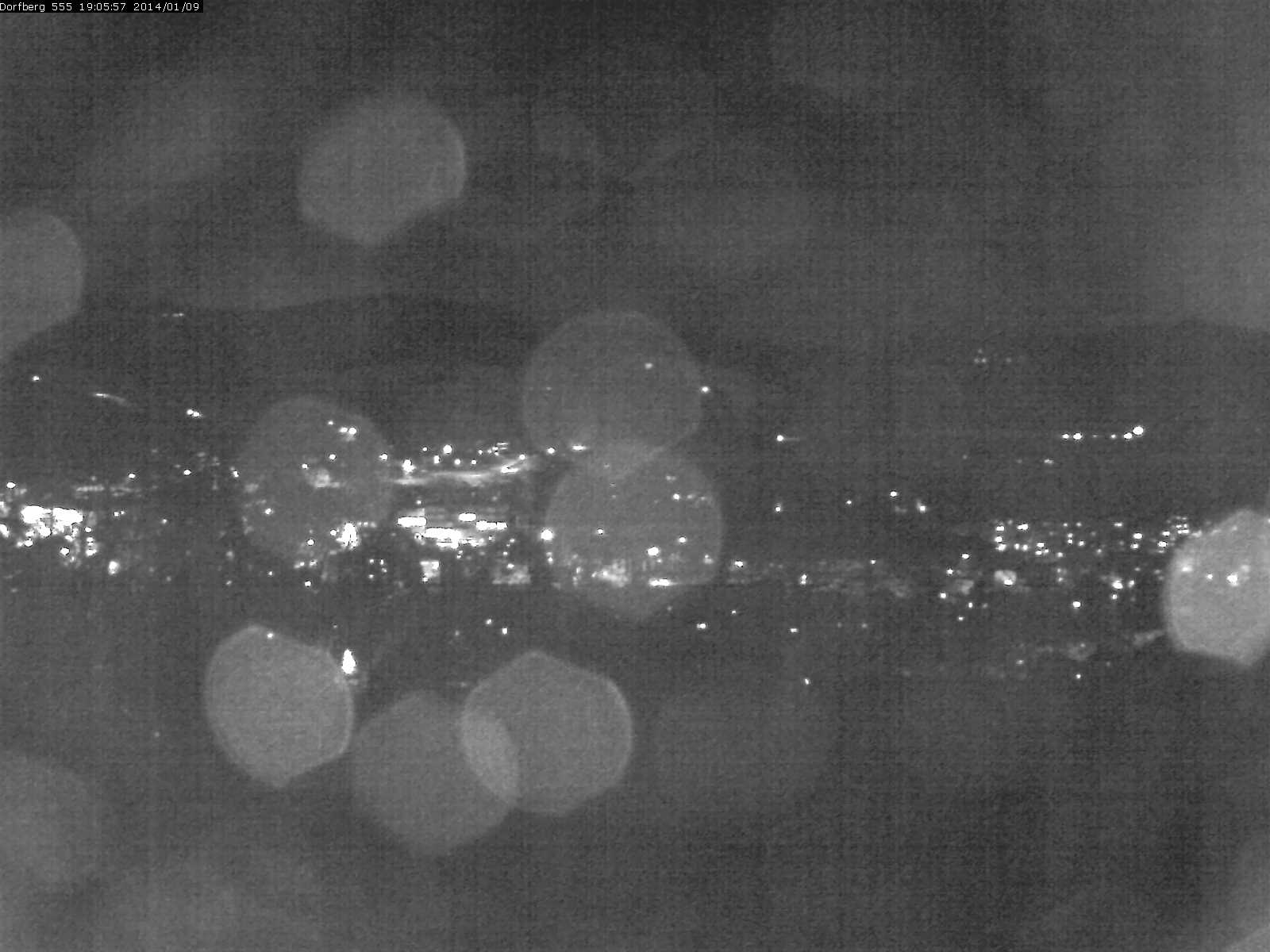 Webcam-Bild: Aussicht vom Dorfberg in Langnau 20140109-190600