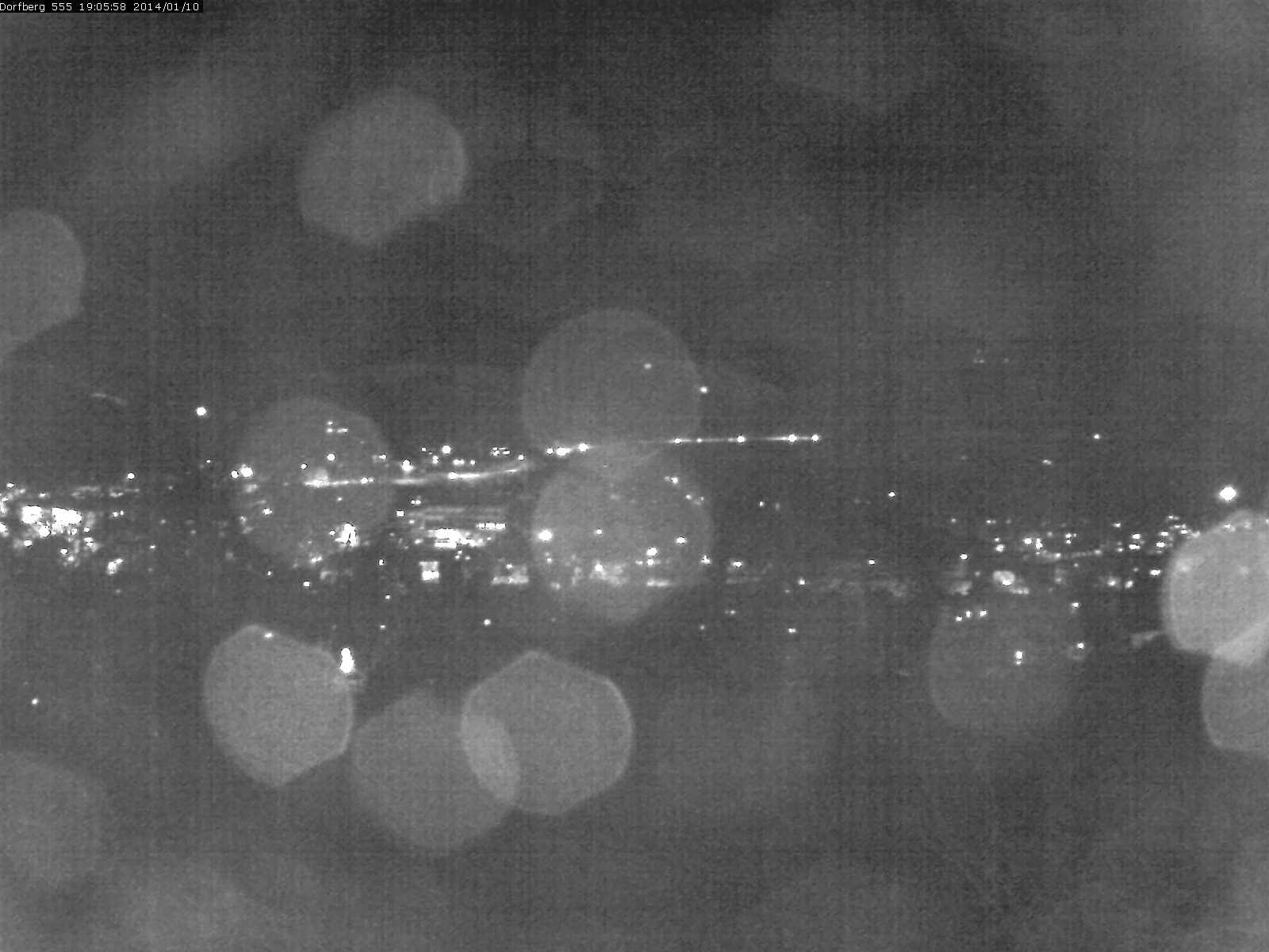 Webcam-Bild: Aussicht vom Dorfberg in Langnau 20140110-190600