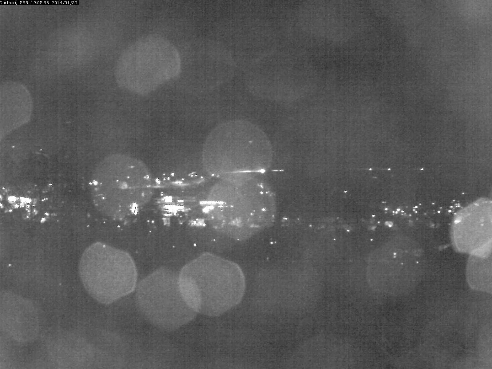 Webcam-Bild: Aussicht vom Dorfberg in Langnau 20140120-190600