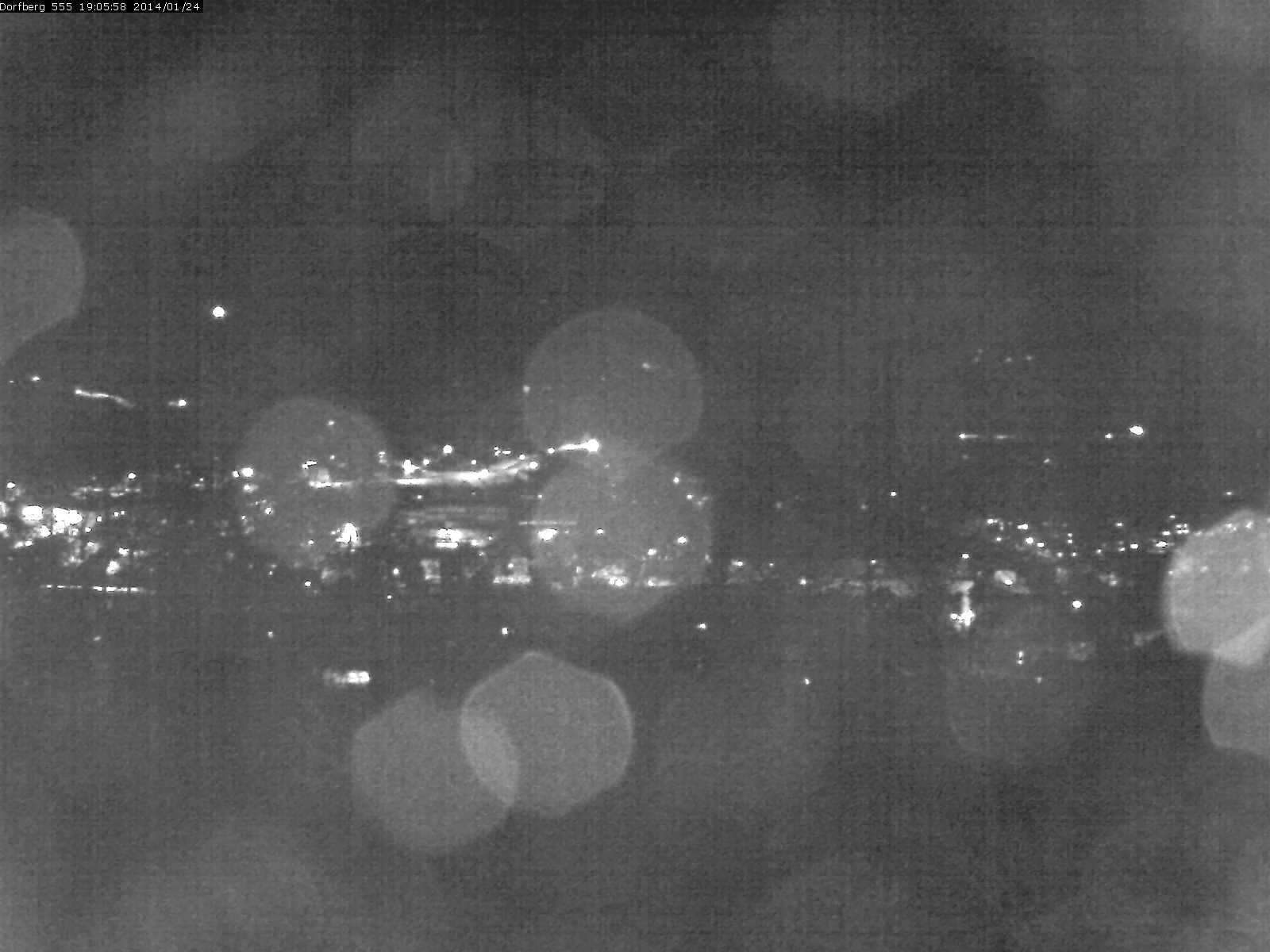 Webcam-Bild: Aussicht vom Dorfberg in Langnau 20140124-190600