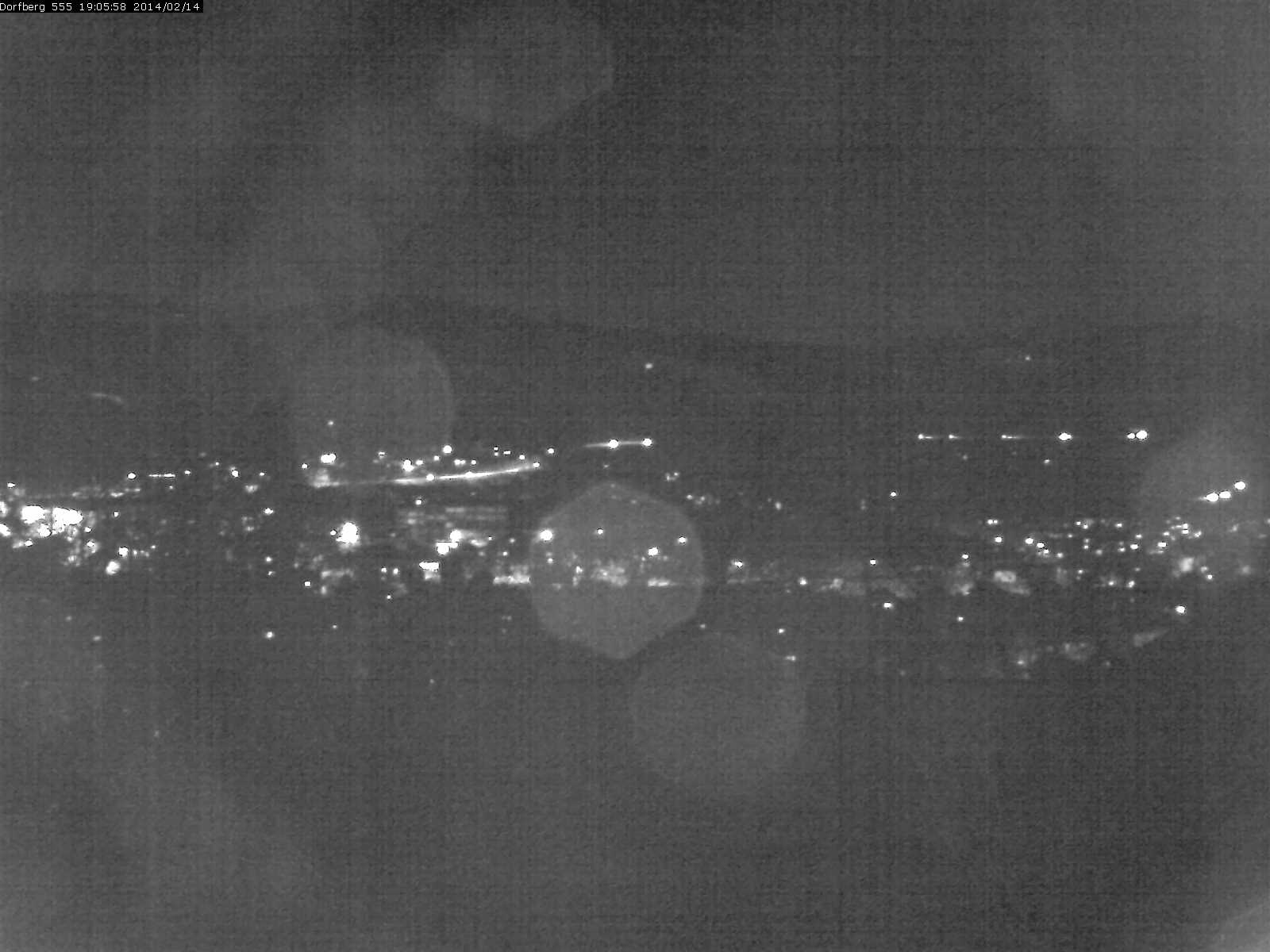 Webcam-Bild: Aussicht vom Dorfberg in Langnau 20140214-190600