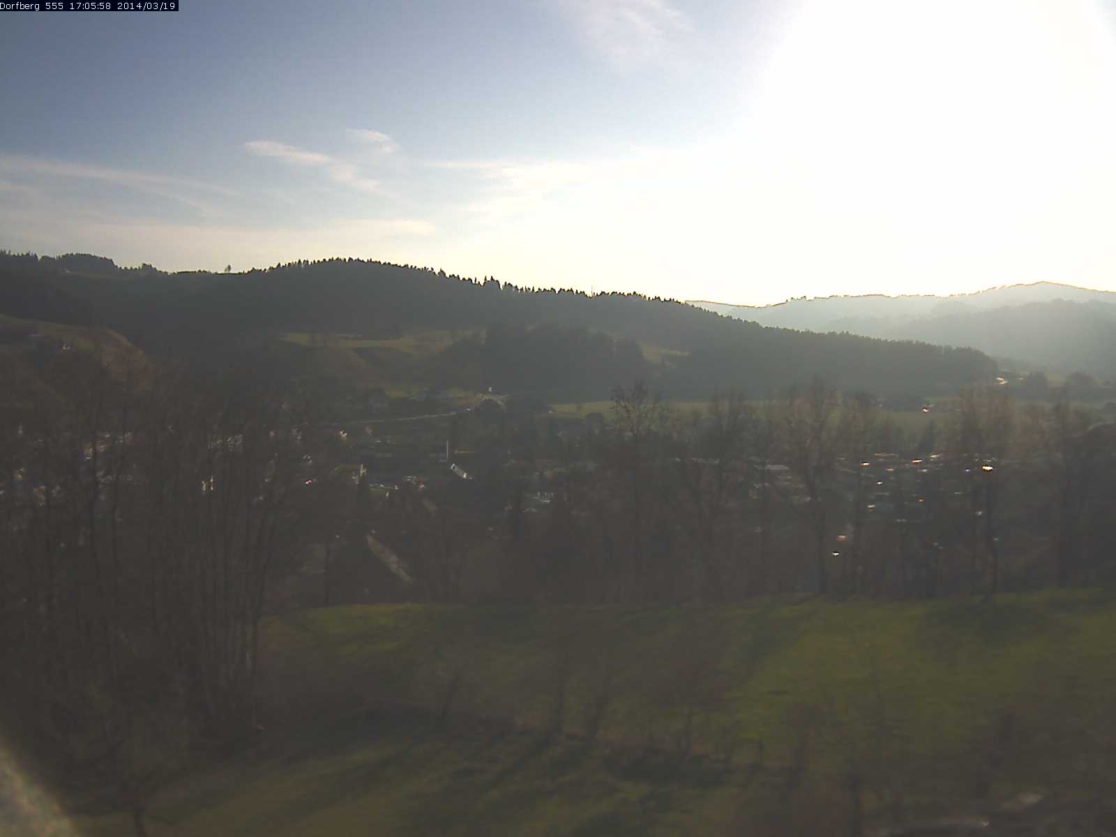 Webcam-Bild: Aussicht vom Dorfberg in Langnau 20140319-170600