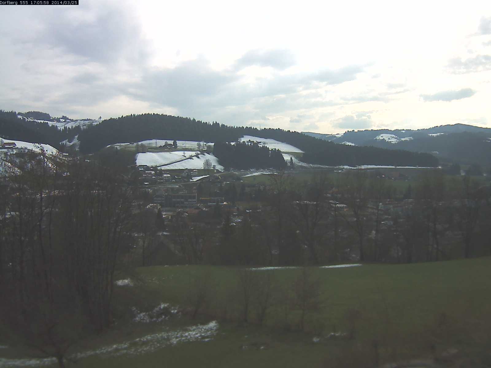 Webcam-Bild: Aussicht vom Dorfberg in Langnau 20140325-170600