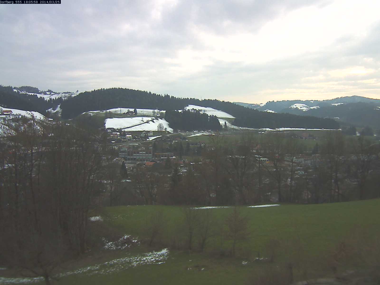 Webcam-Bild: Aussicht vom Dorfberg in Langnau 20140325-180600