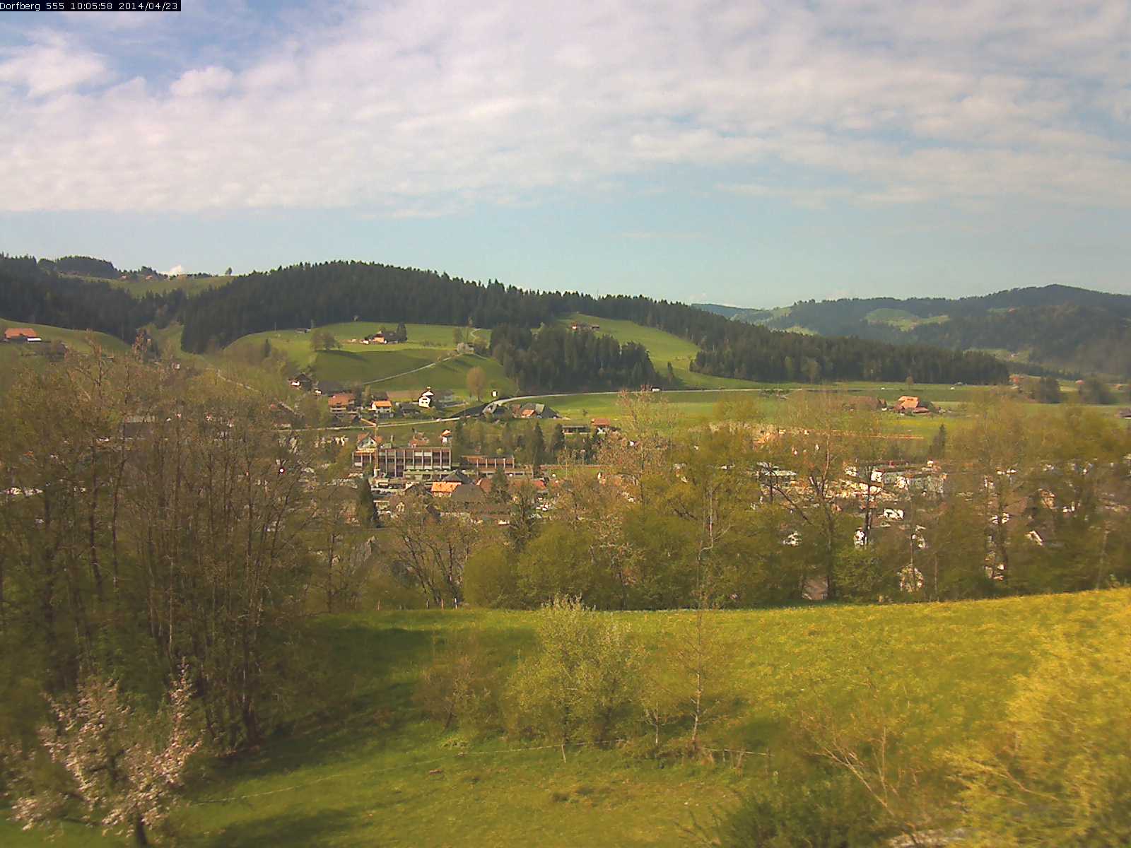 Webcam-Bild: Aussicht vom Dorfberg in Langnau 20140423-100600