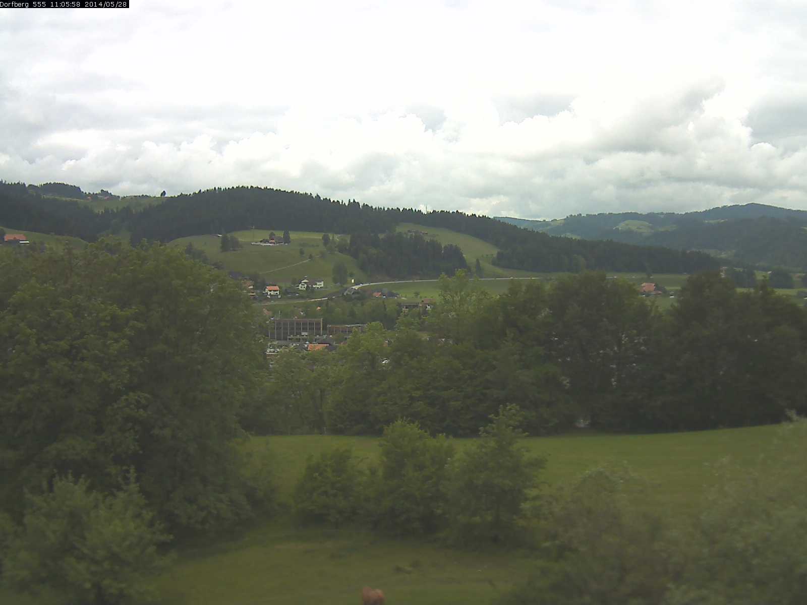 Webcam-Bild: Aussicht vom Dorfberg in Langnau 20140528-110600