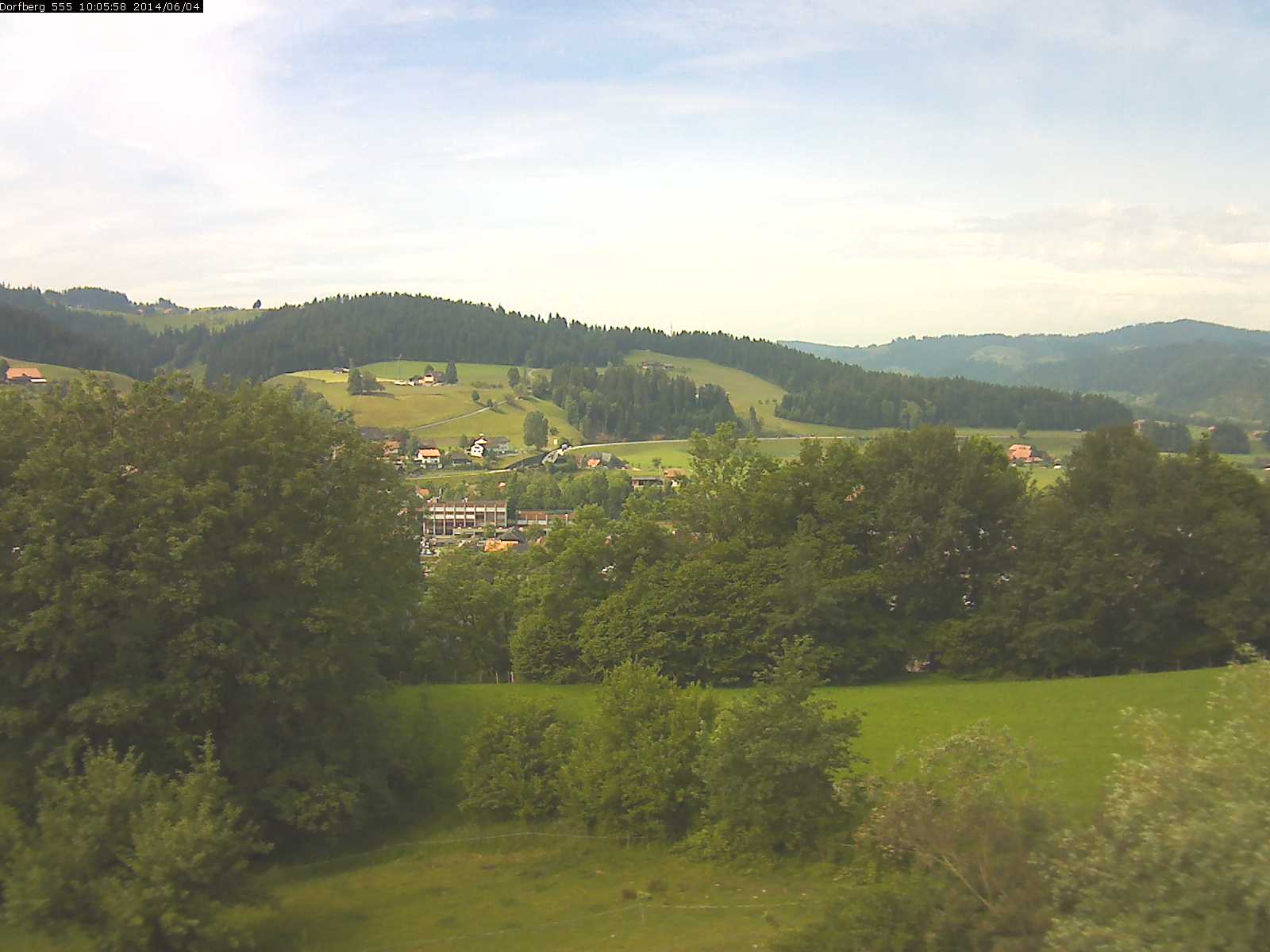 Webcam-Bild: Aussicht vom Dorfberg in Langnau 20140604-100600