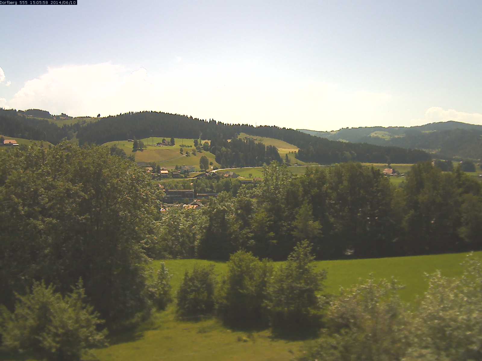 Webcam-Bild: Aussicht vom Dorfberg in Langnau 20140610-150600
