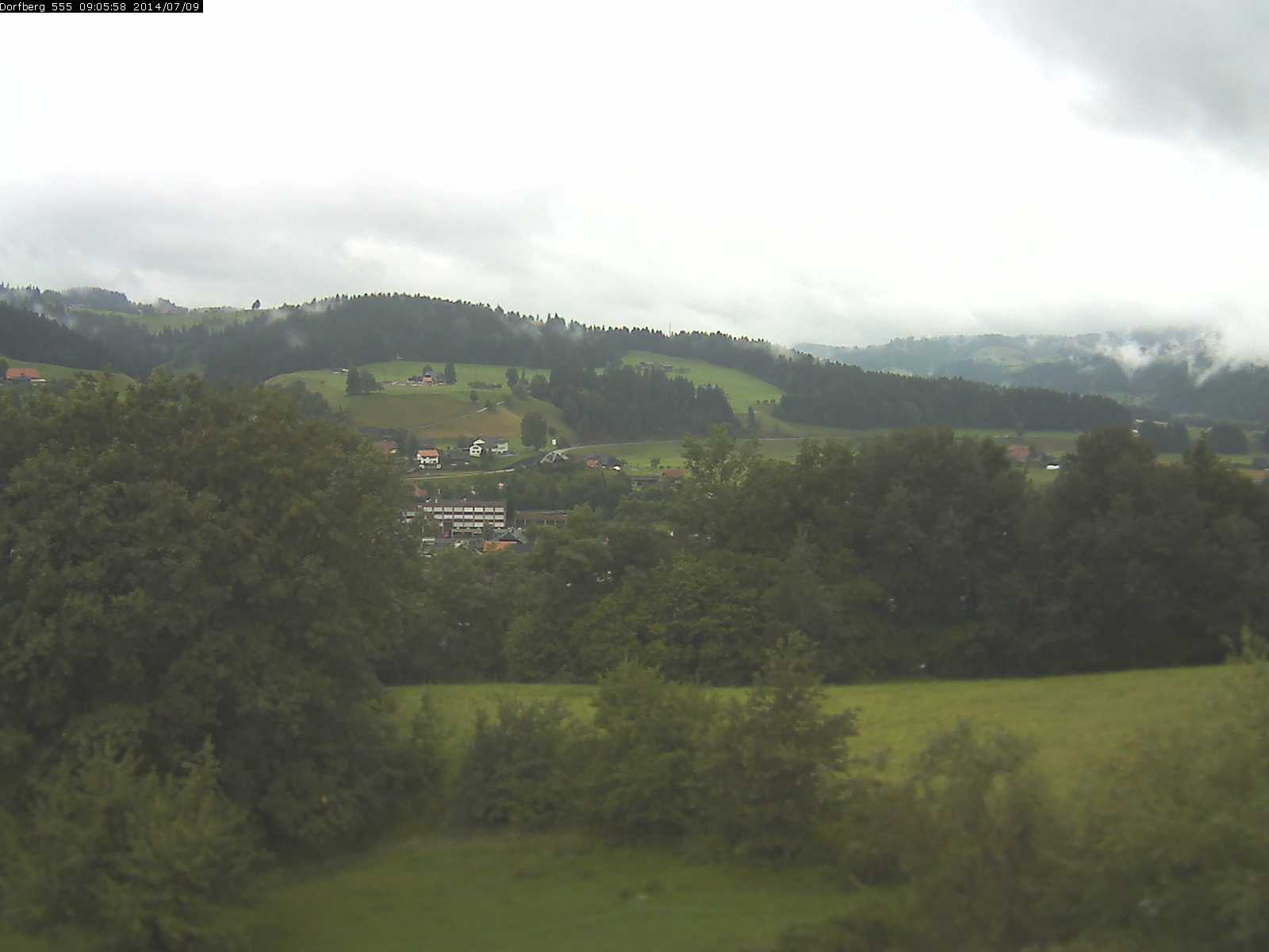 Webcam-Bild: Aussicht vom Dorfberg in Langnau 20140709-090600