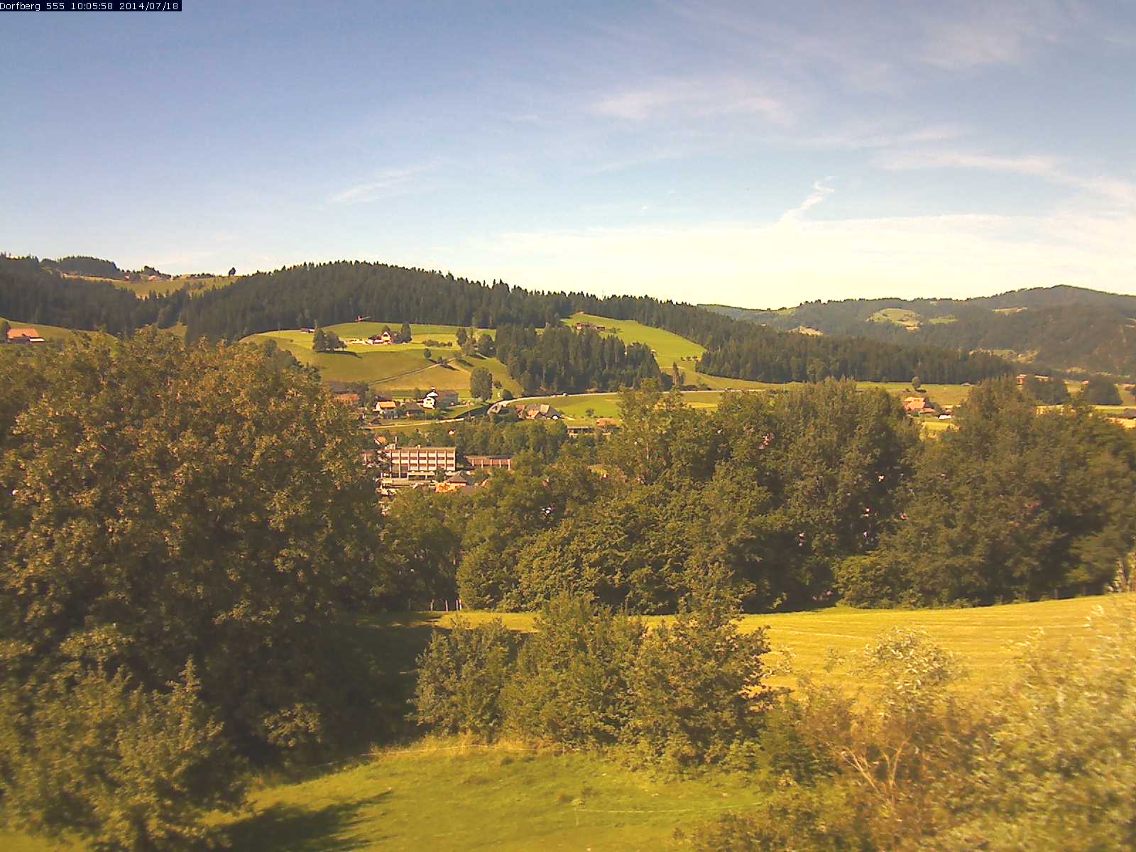 Webcam-Bild: Aussicht vom Dorfberg in Langnau 20140718-100600