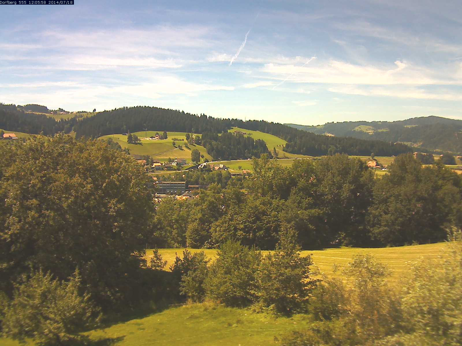 Webcam-Bild: Aussicht vom Dorfberg in Langnau 20140718-120600