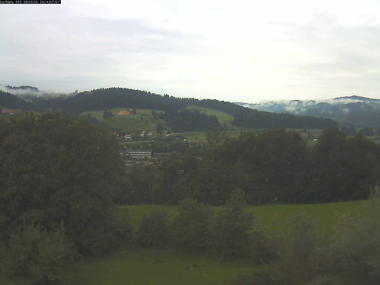 Webcam-Bild: Aussicht vom Dorfberg in Langnau 20140727-080600