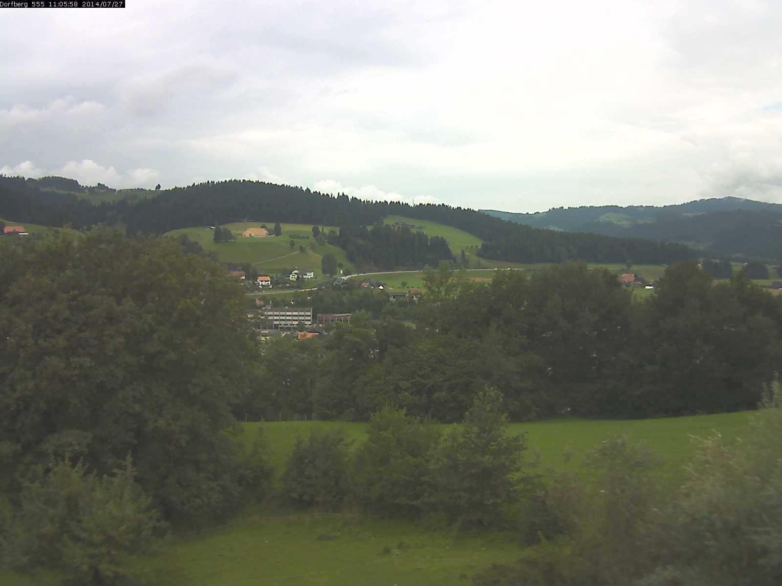 Webcam-Bild: Aussicht vom Dorfberg in Langnau 20140727-110600