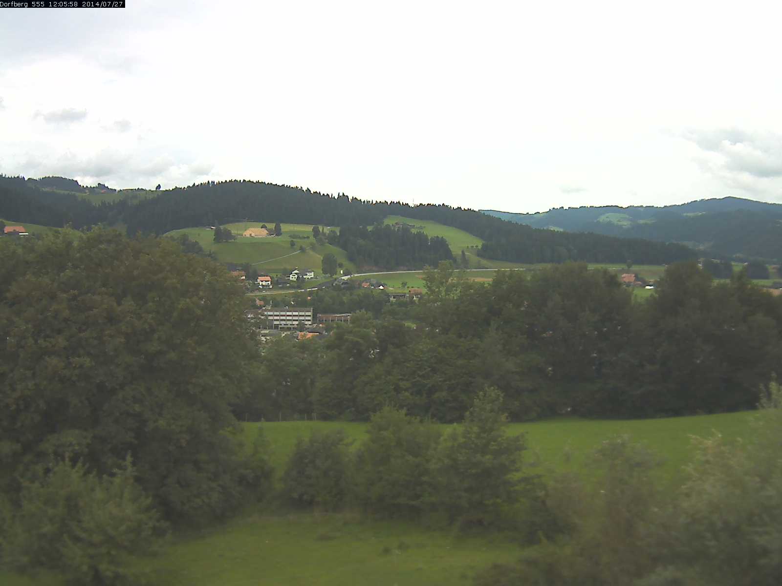 Webcam-Bild: Aussicht vom Dorfberg in Langnau 20140727-120600