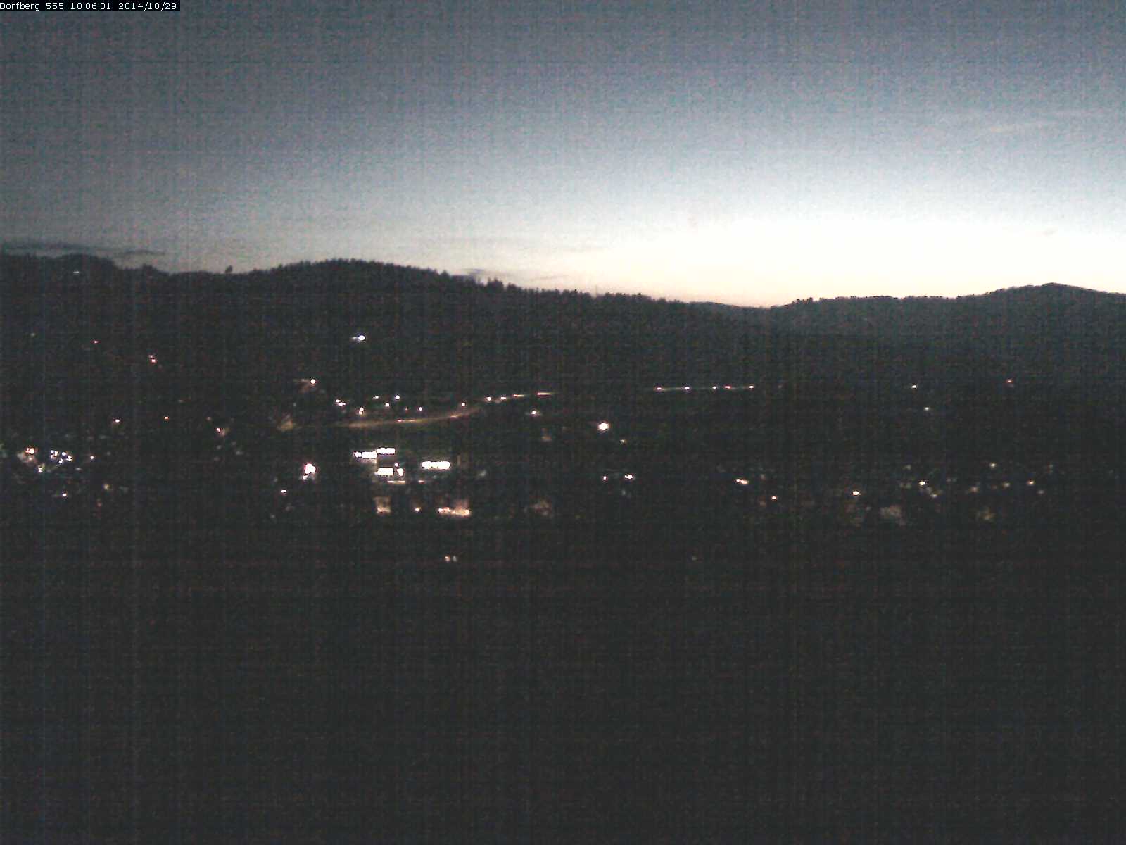 Webcam-Bild: Aussicht vom Dorfberg in Langnau 20141029-180601