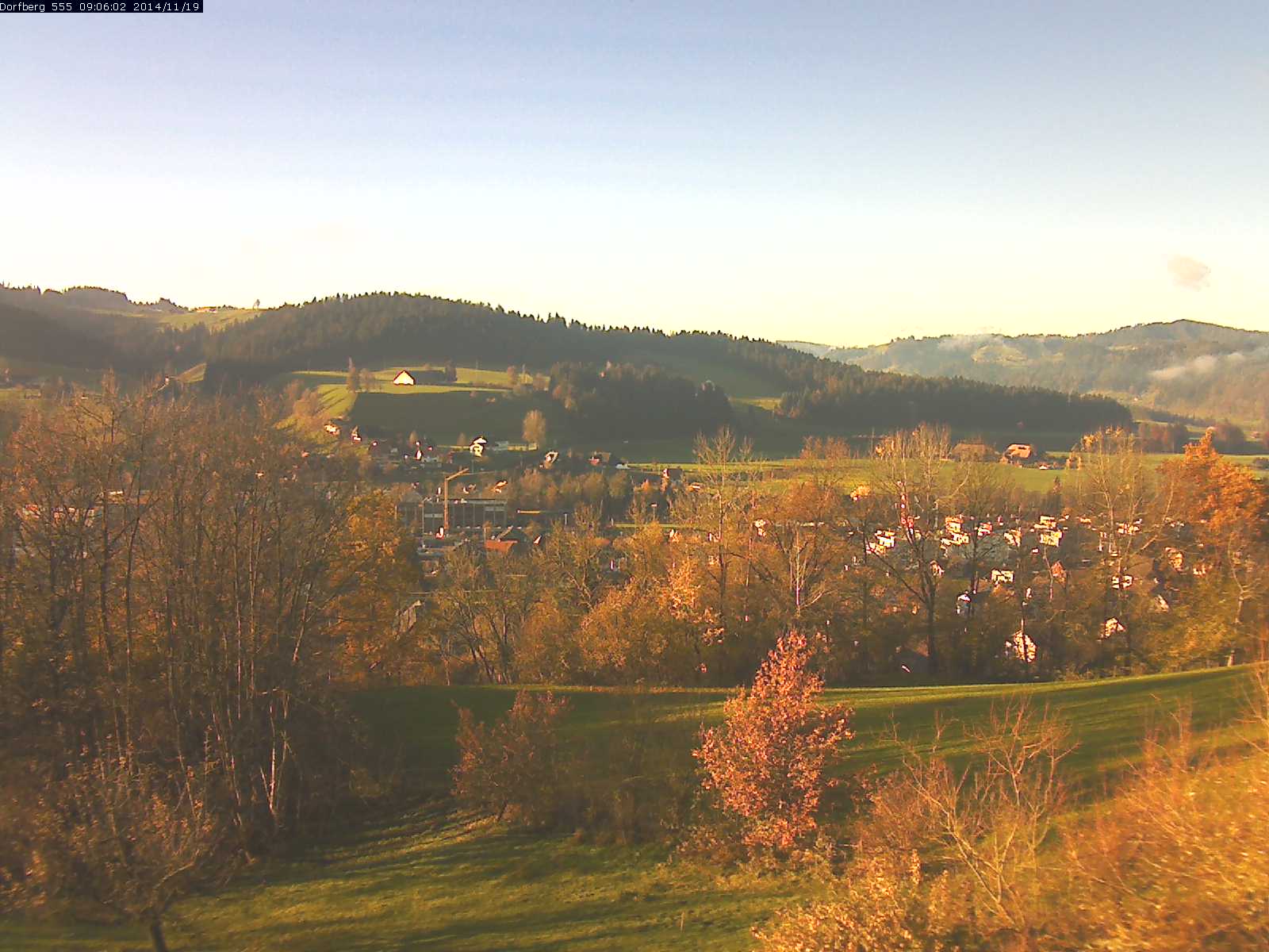 Webcam-Bild: Aussicht vom Dorfberg in Langnau 20141119-090601