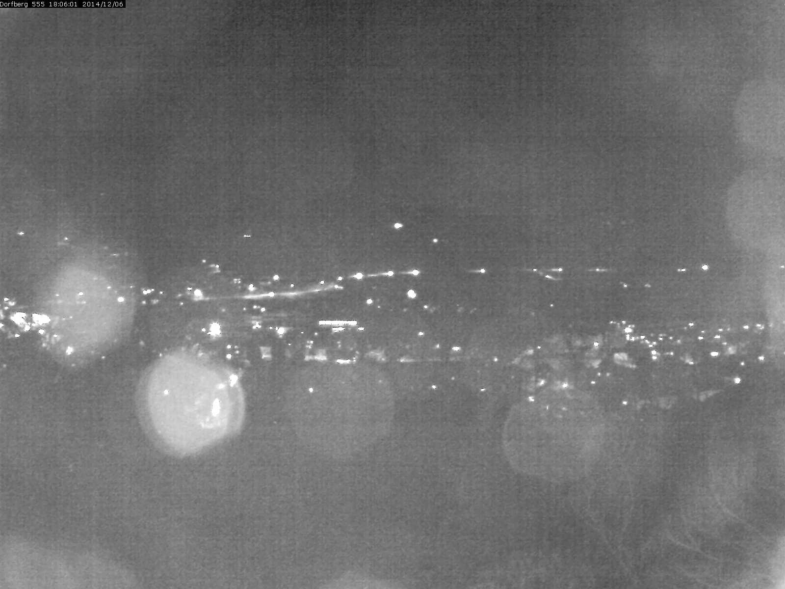 Webcam-Bild: Aussicht vom Dorfberg in Langnau 20141206-180601