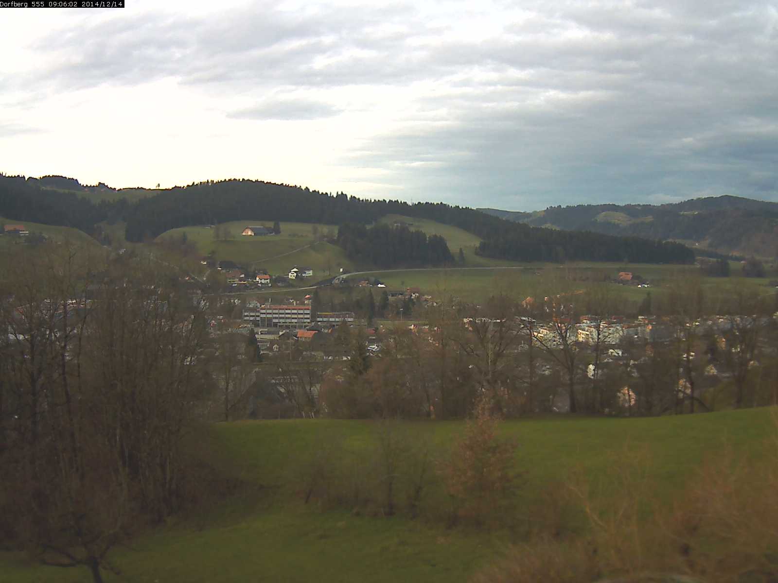 Webcam-Bild: Aussicht vom Dorfberg in Langnau 20141214-090601