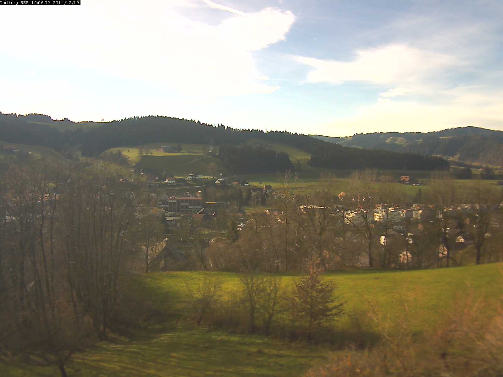 Webcam-Bild: Aussicht vom Dorfberg in Langnau 20141219-120601