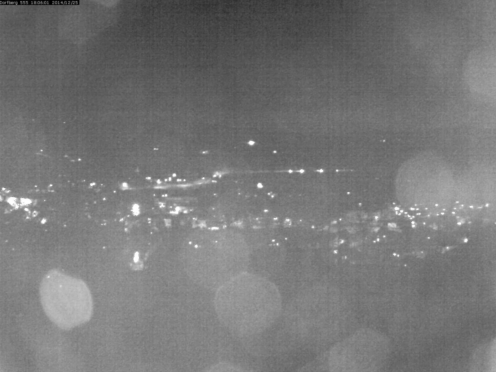 Webcam-Bild: Aussicht vom Dorfberg in Langnau 20141225-180601