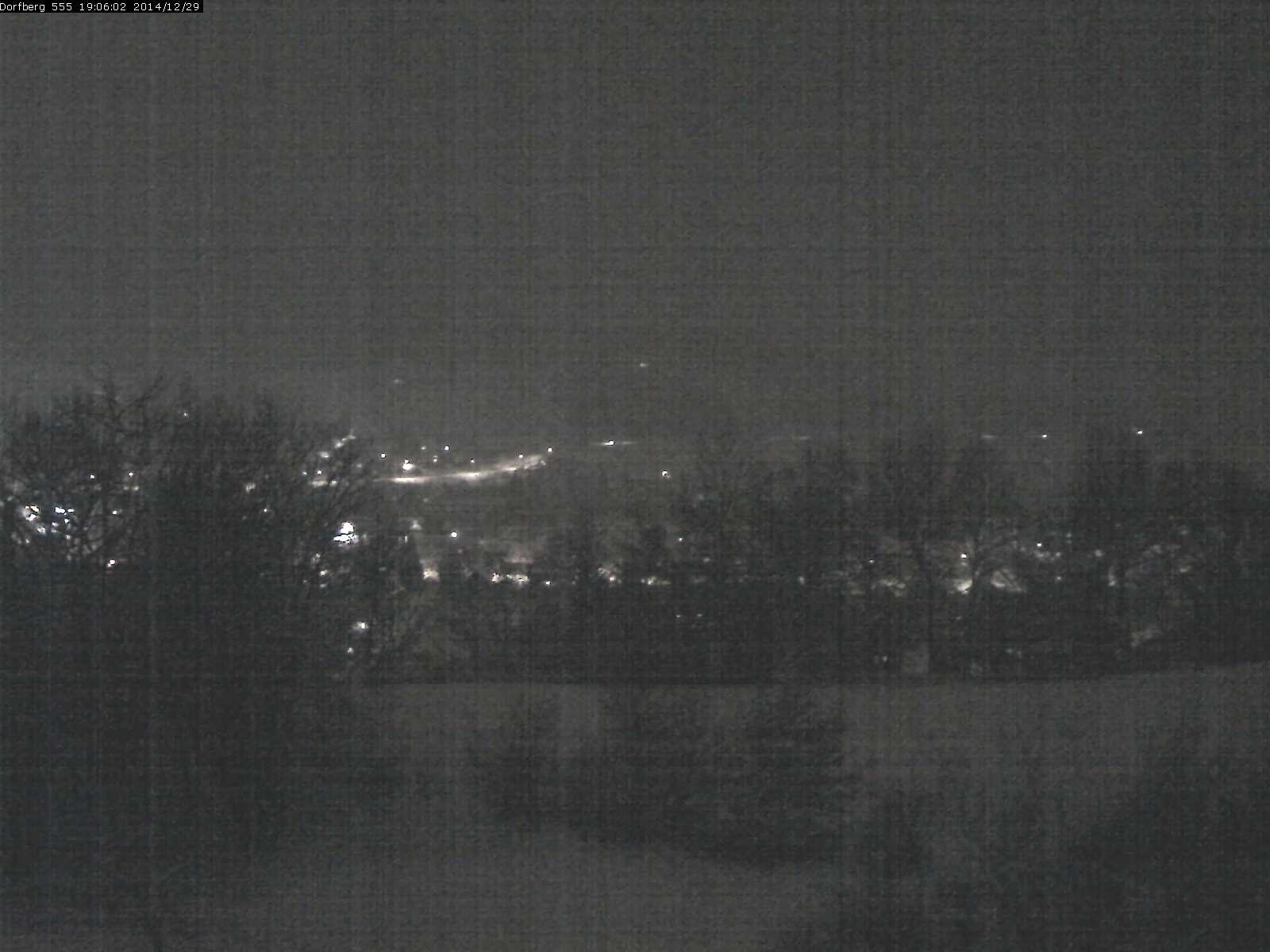 Webcam-Bild: Aussicht vom Dorfberg in Langnau 20141229-190601