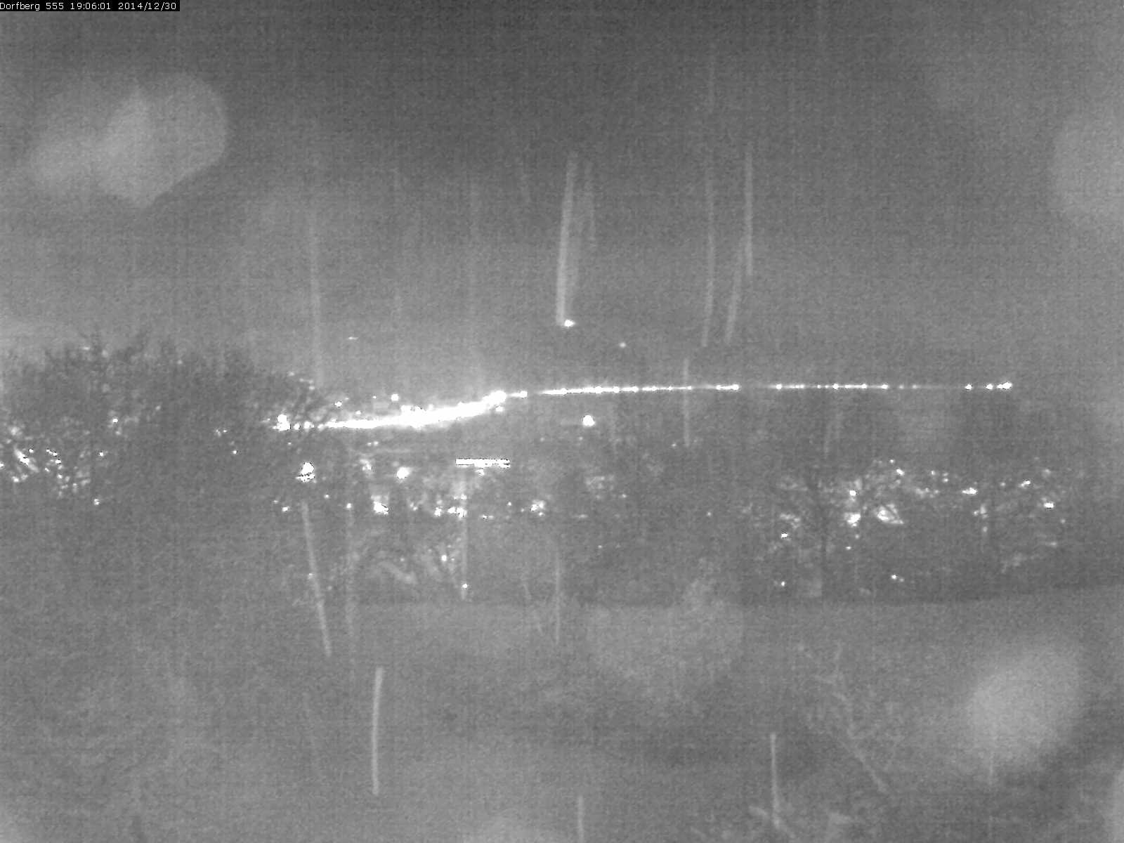 Webcam-Bild: Aussicht vom Dorfberg in Langnau 20141230-190601