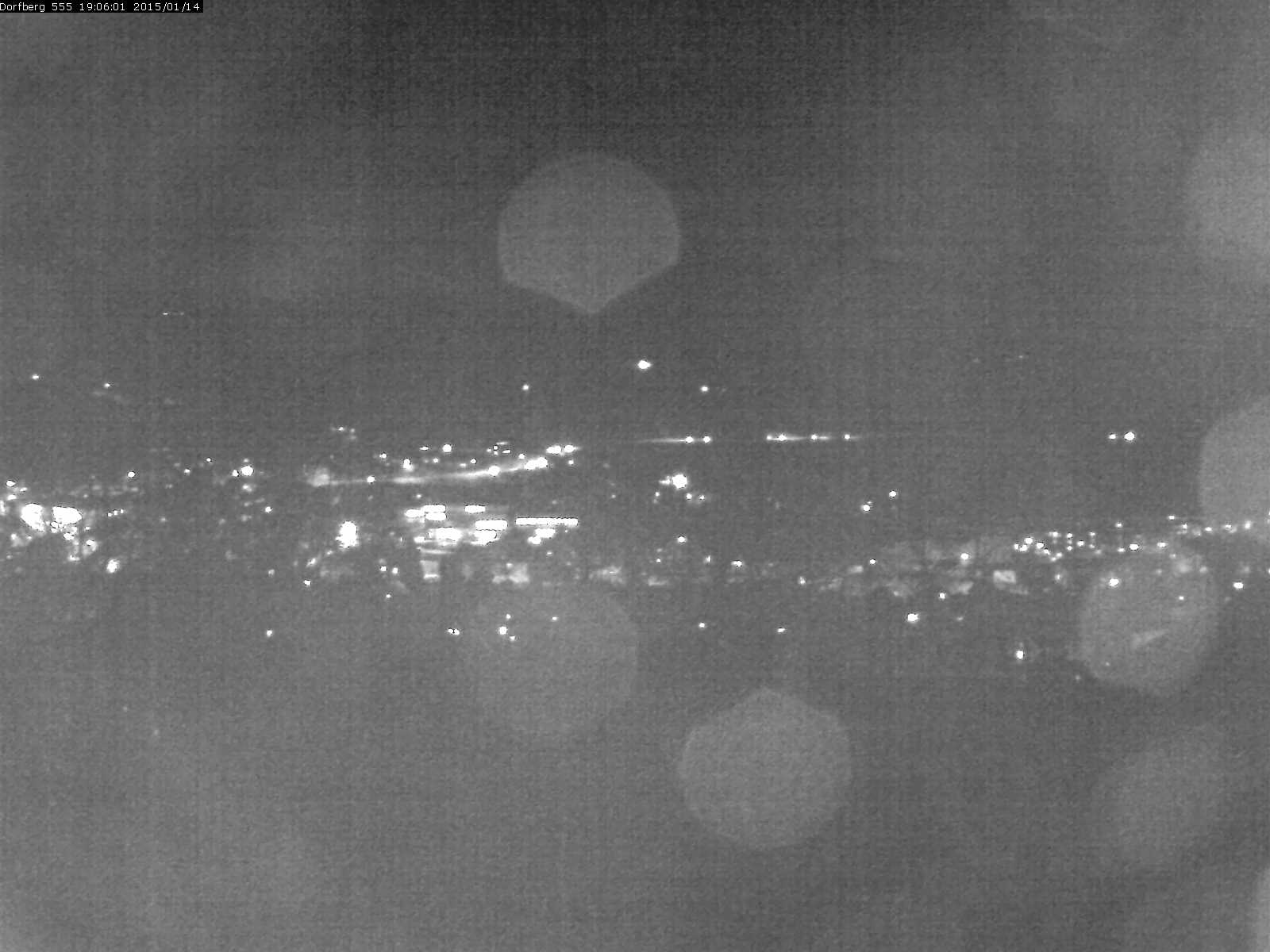 Webcam-Bild: Aussicht vom Dorfberg in Langnau 20150114-190601