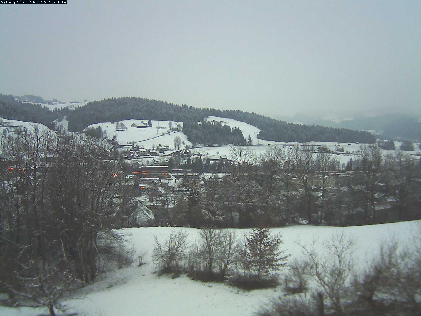 Webcam-Bild: Aussicht vom Dorfberg in Langnau 20150119-170602