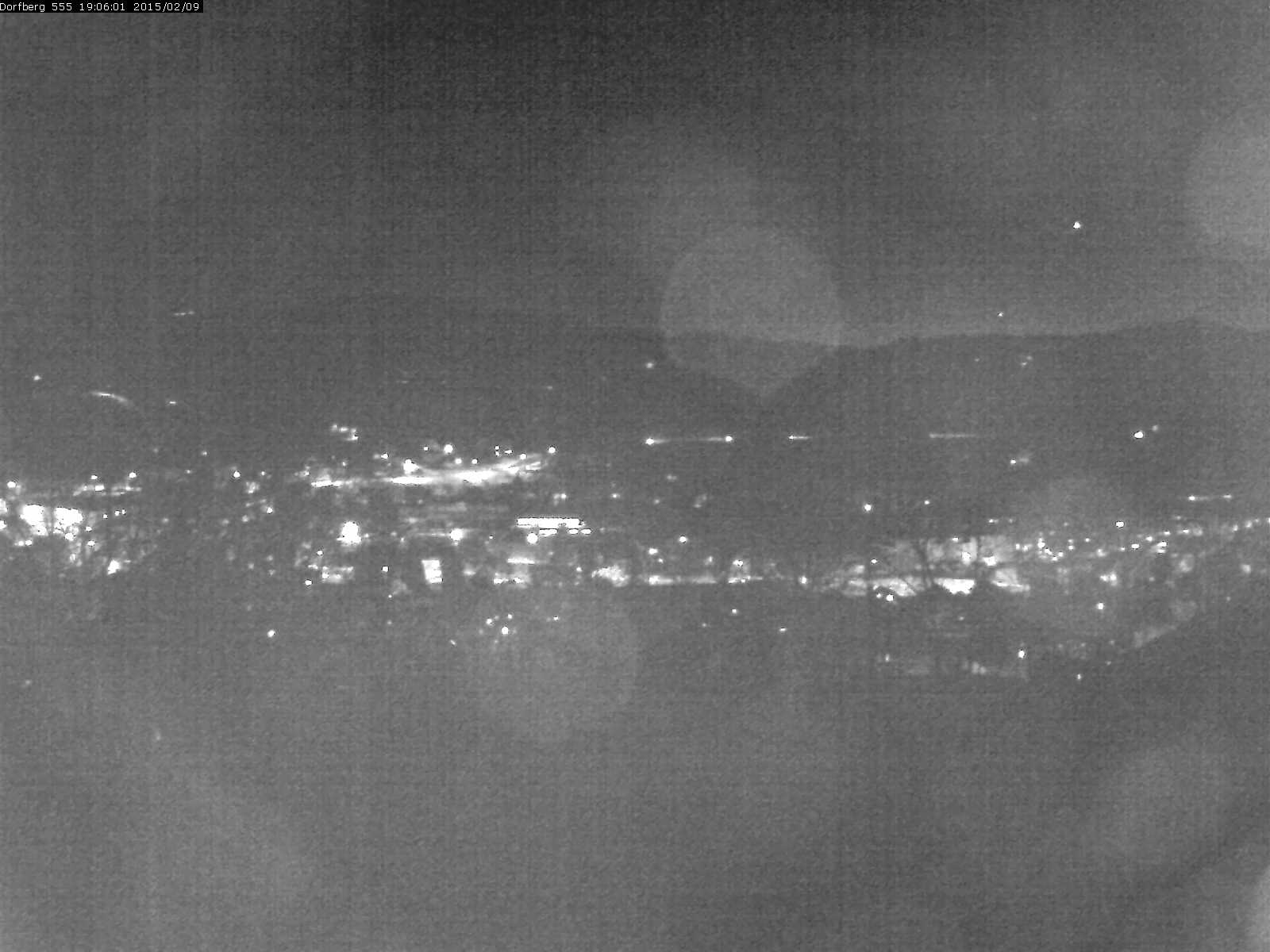 Webcam-Bild: Aussicht vom Dorfberg in Langnau 20150209-190601