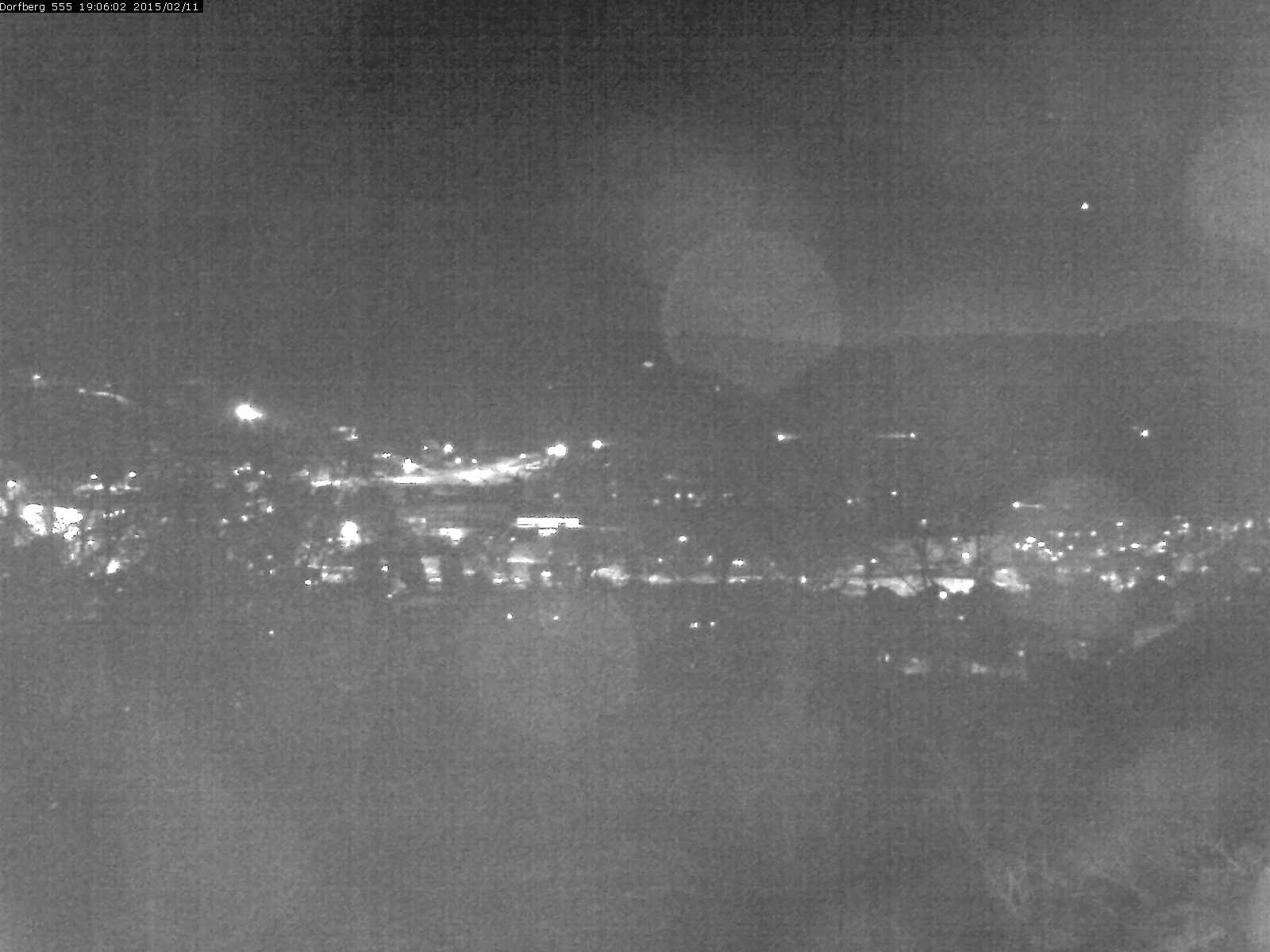 Webcam-Bild: Aussicht vom Dorfberg in Langnau 20150211-190601