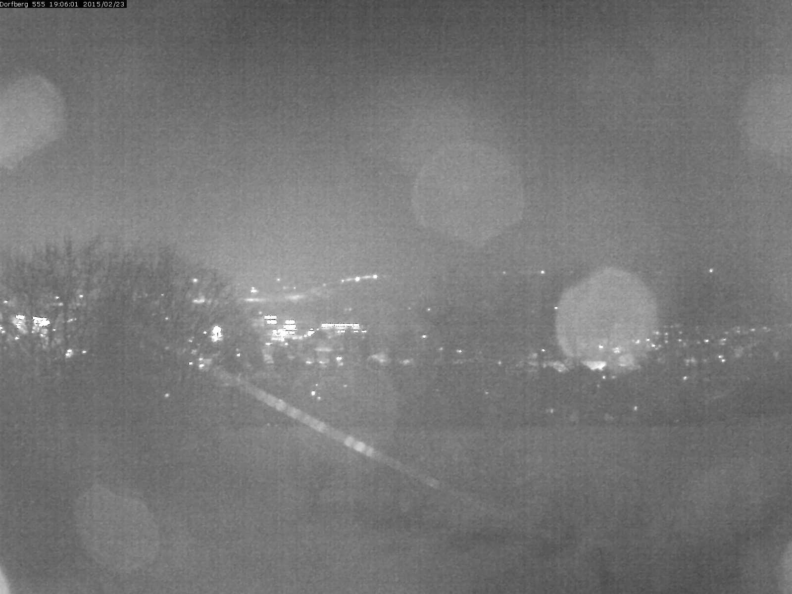 Webcam-Bild: Aussicht vom Dorfberg in Langnau 20150223-190601