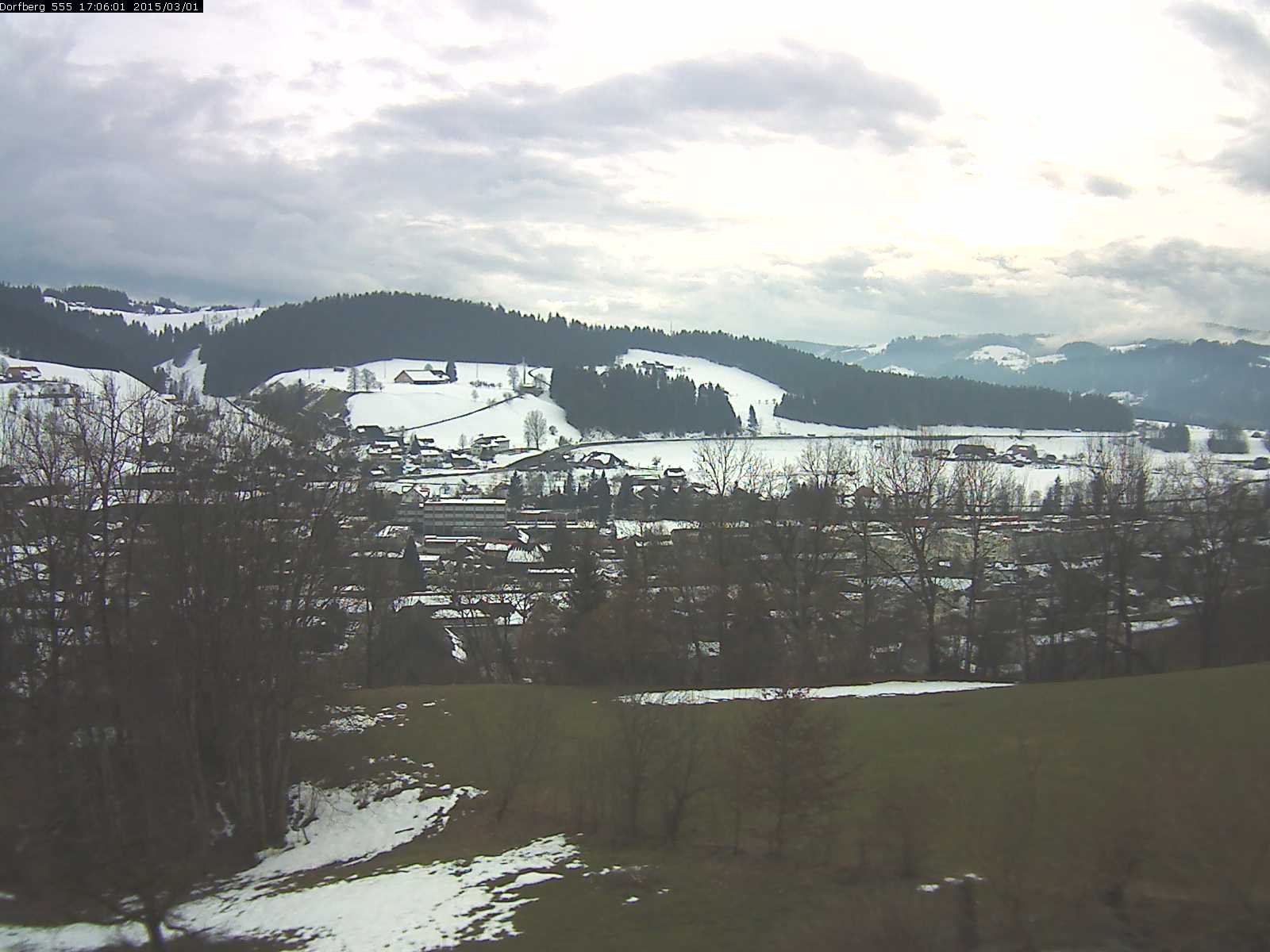 Webcam-Bild: Aussicht vom Dorfberg in Langnau 20150301-170601
